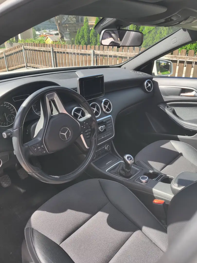 Mercedes-Benz A 180 A 180 BlueEfficiency Weiß - 2