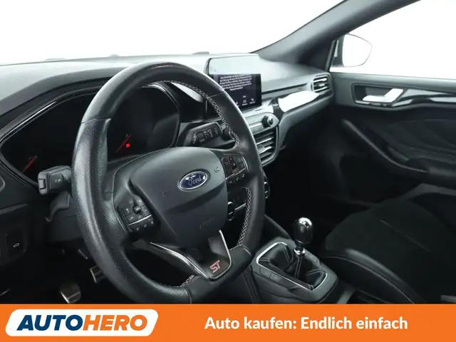 Ford Focus view 11