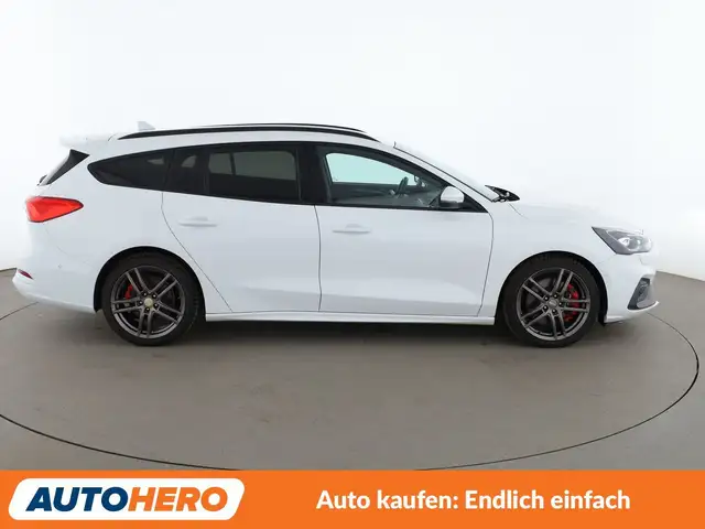 Ford Focus view 7
