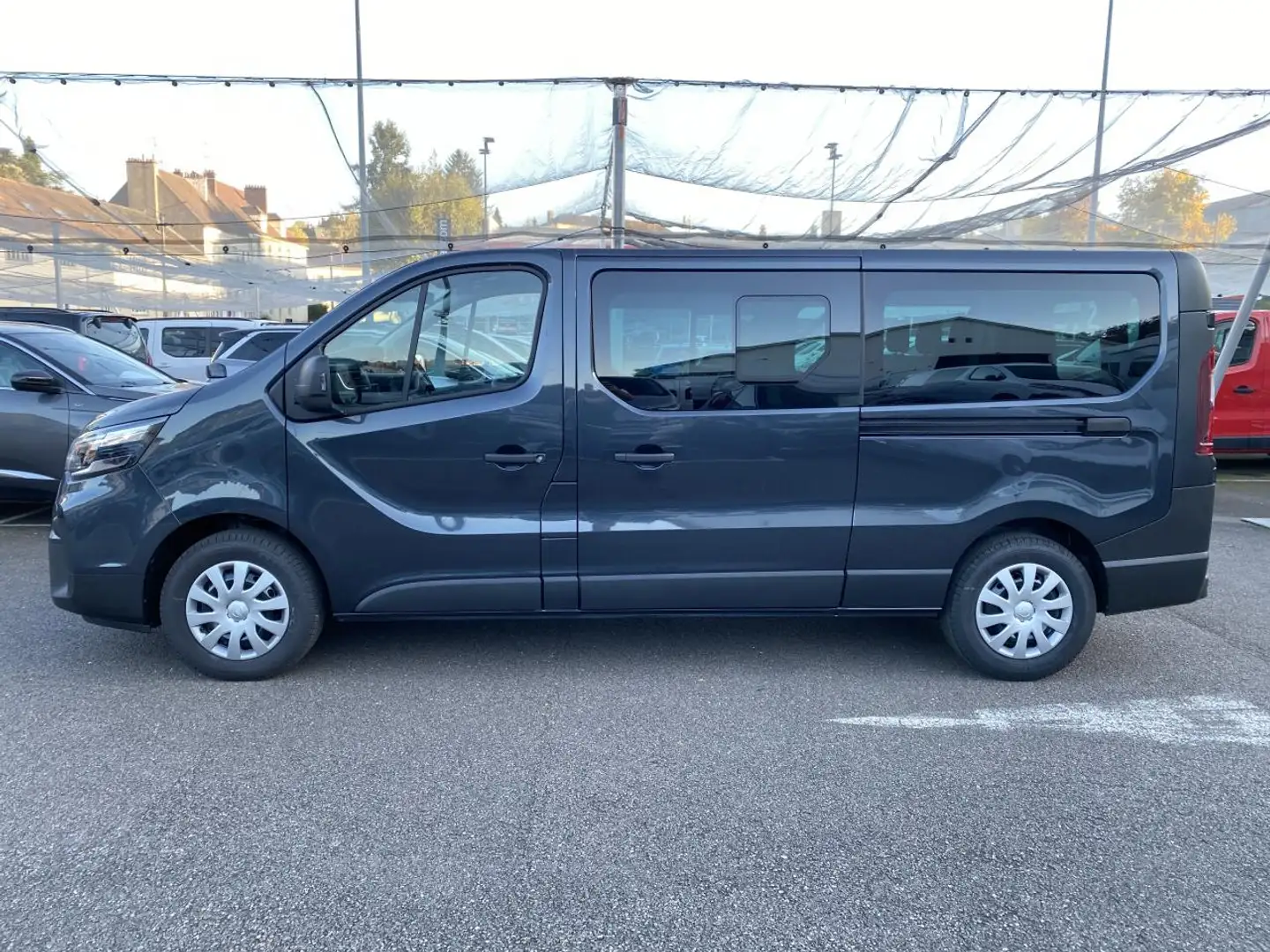 Nissan Primastar COMBI L2H1 3.0T 2.0 DCI 150 S/S N-CONNECTA DCT 9PL GARANTIE 5 ANS OU 160 000 KM  SANS MALUS Gris - 2