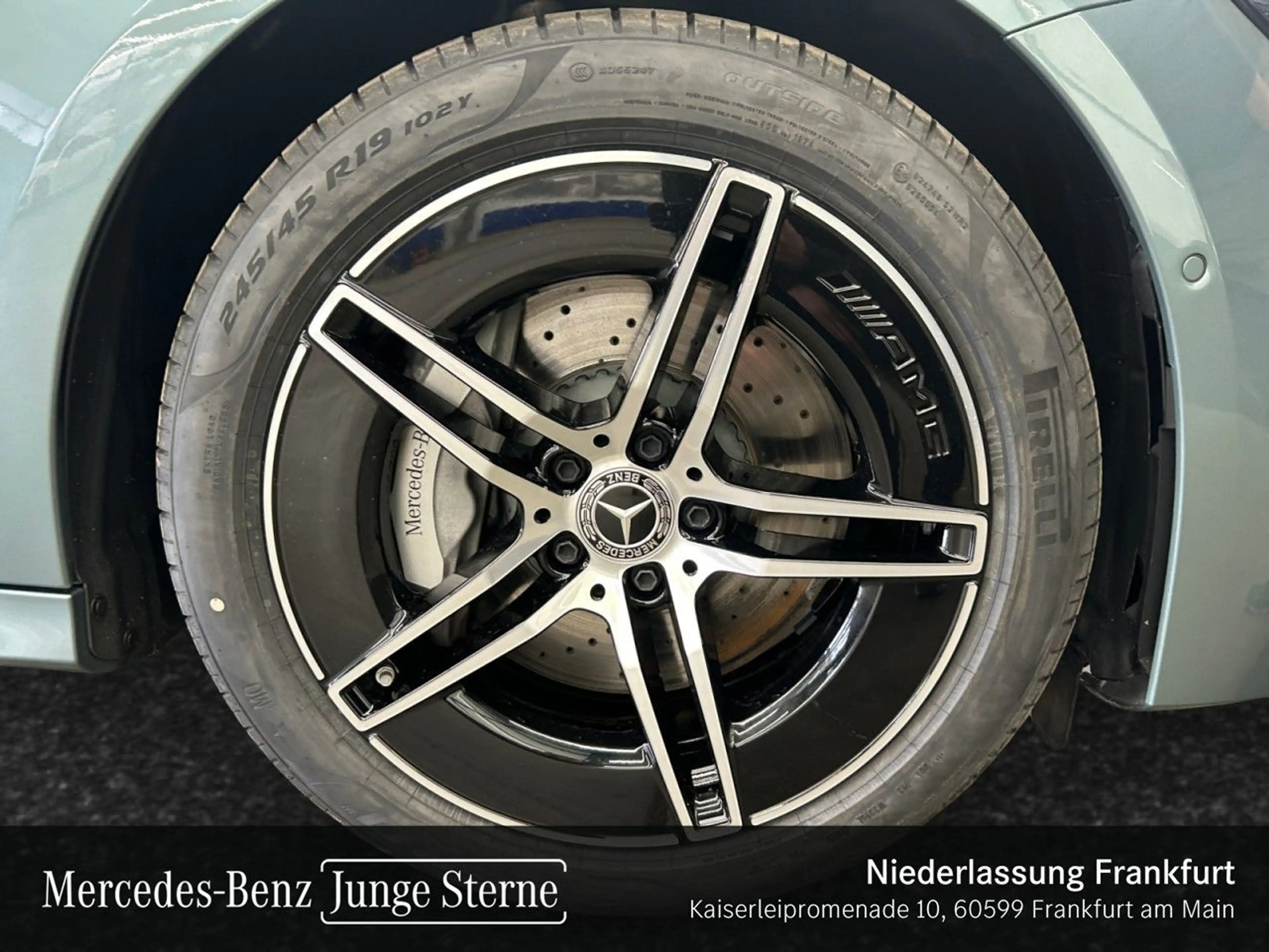Mercedes-Benz E 220 d AMG Fahrass 360° Airmat Stdhzg Pano Distr+ — photo 5