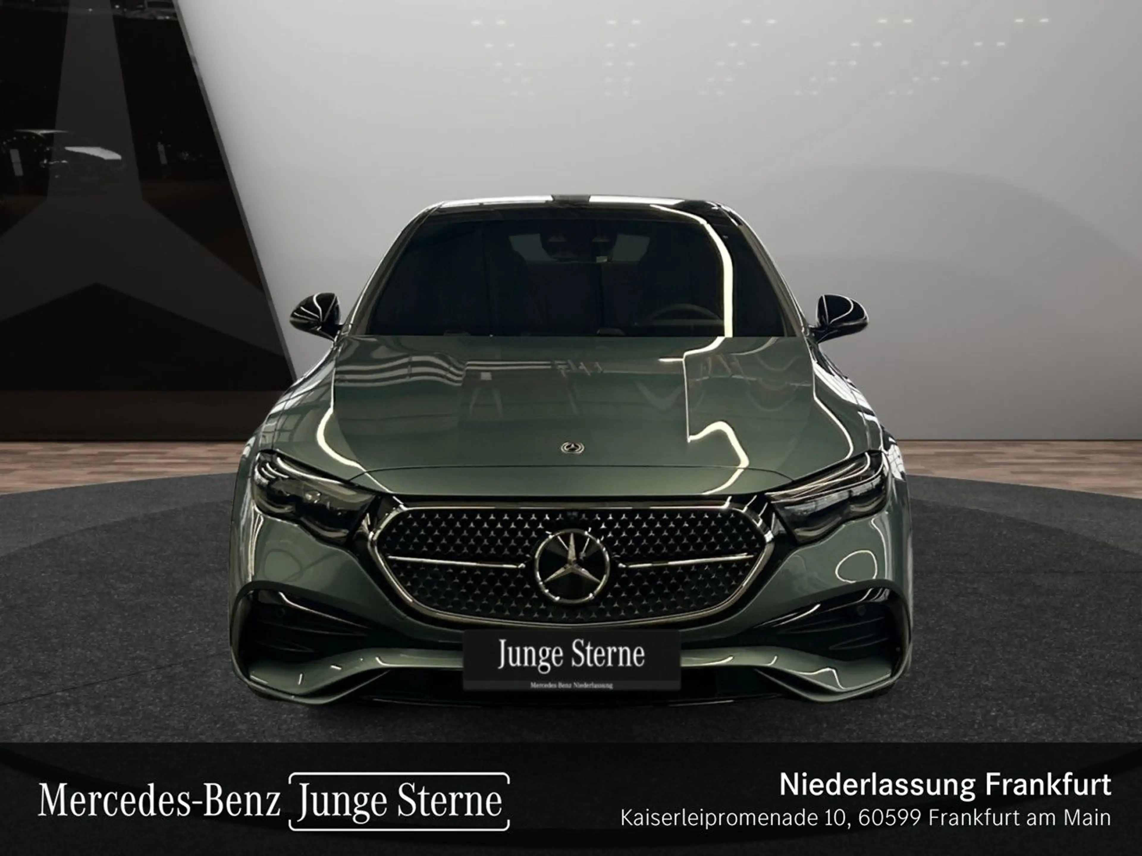 Mercedes-Benz E 220 d AMG Fahrass 360° Airmat Stdhzg Pano Distr+ — photo 3