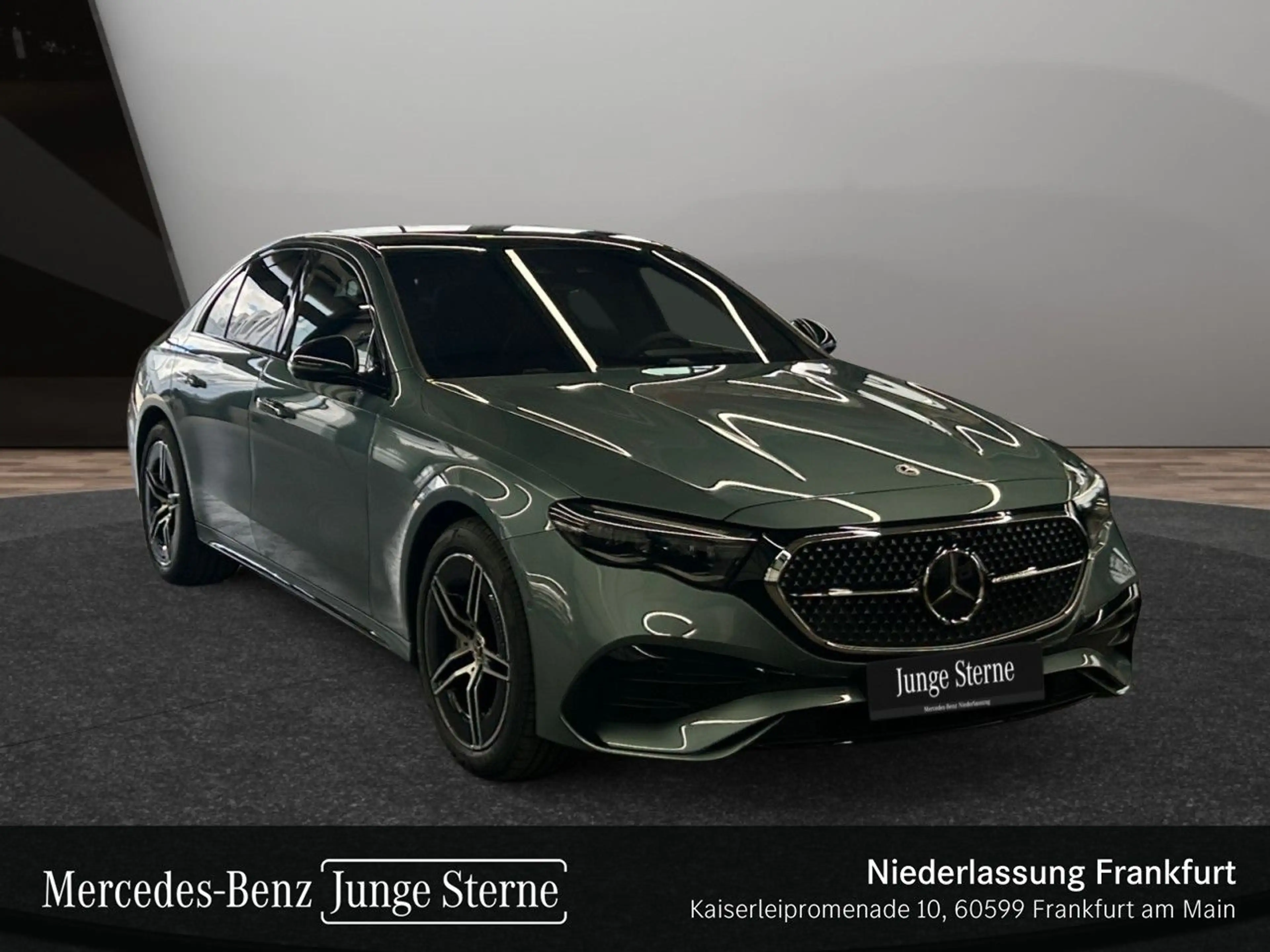 Mercedes-Benz E 220 d AMG Fahrass 360° Airmat Stdhzg Pano Distr+ — photo 4