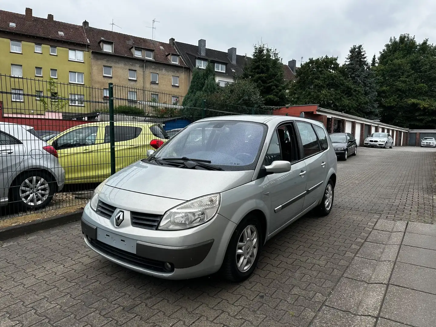 Renault Grand Scenic Avantage 2.0 16V TÜV NEU*7 SITZER - 1