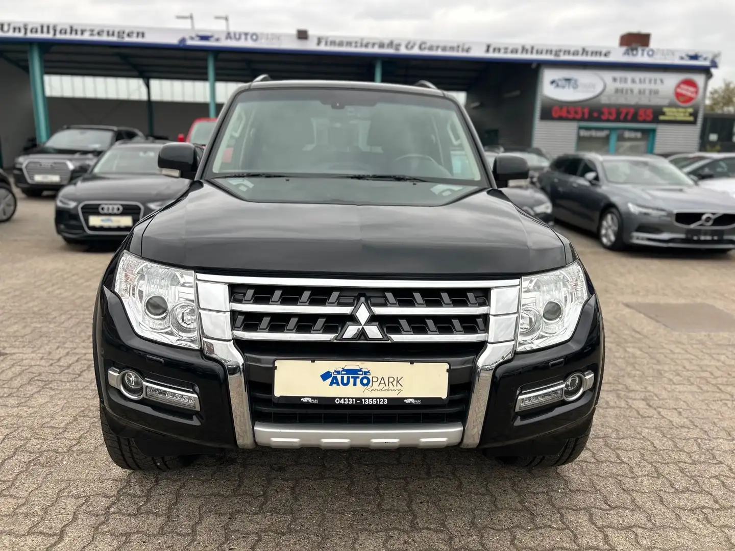 Mitsubishi Pajero 3.2 DI-D Edition 100*7-Sitzer* Zwart - 2