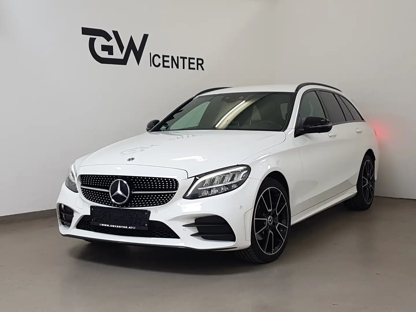 Mercedes-Benz C 200 T 4Matic AMG Line 360°Kamera Weiß - 2