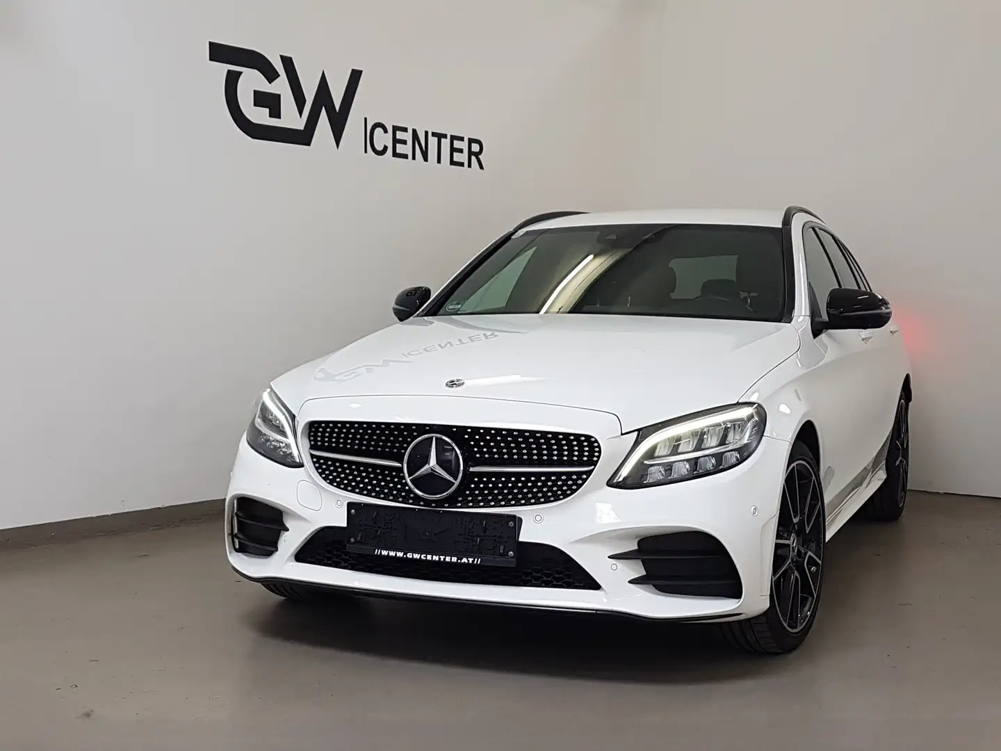Mercedes-Benz C 200 T 4Matic AMG Line 360°Kamera Weiß - 1