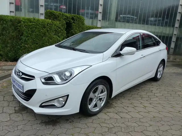 Hyundai i40 Style Automatik/PDC/Bluetooth/2.Hd