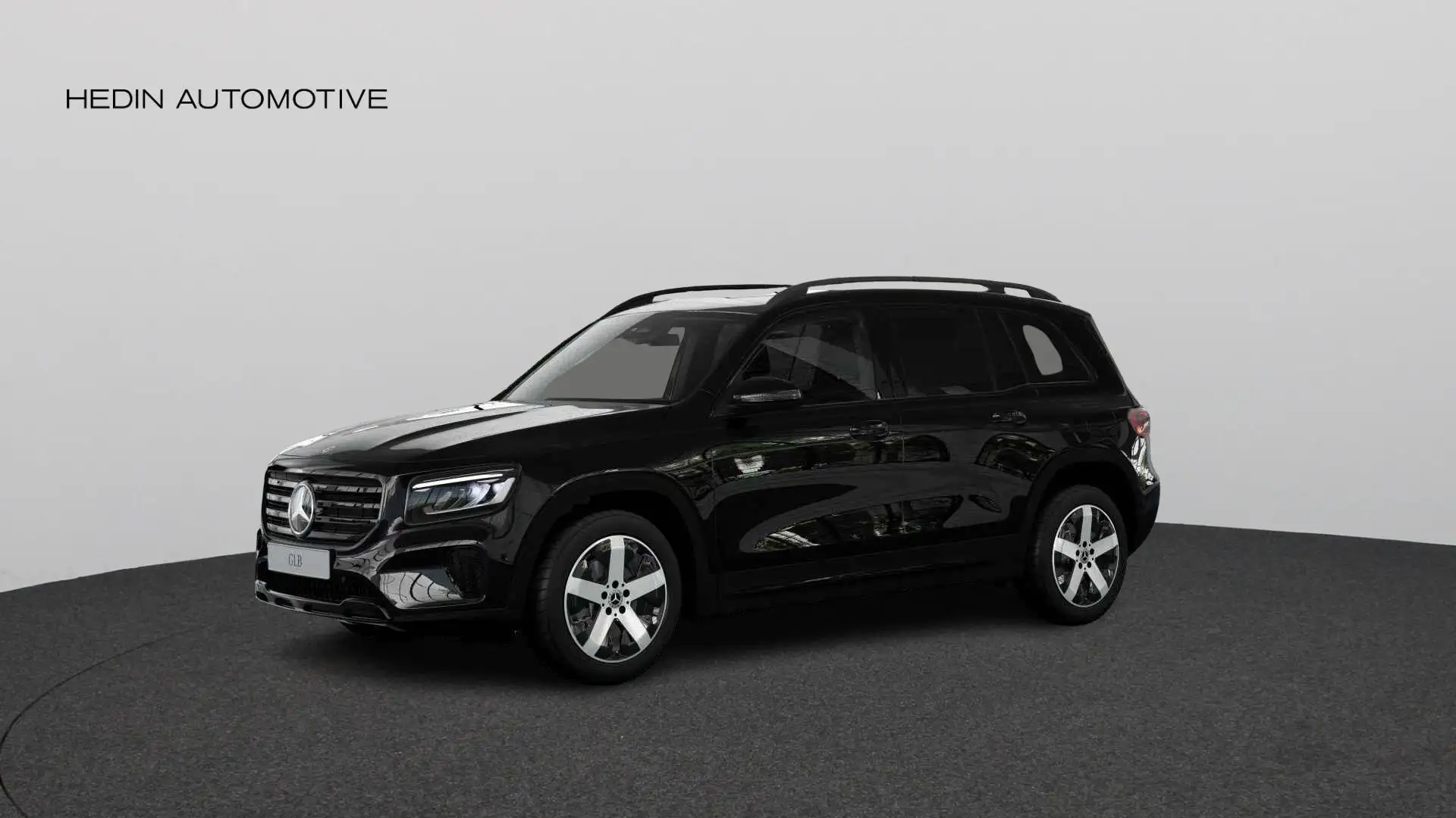 Mercedes-Benz GLB 180 Luxury Line | Nightpack | Smartphone Integratie | Zwart - 1