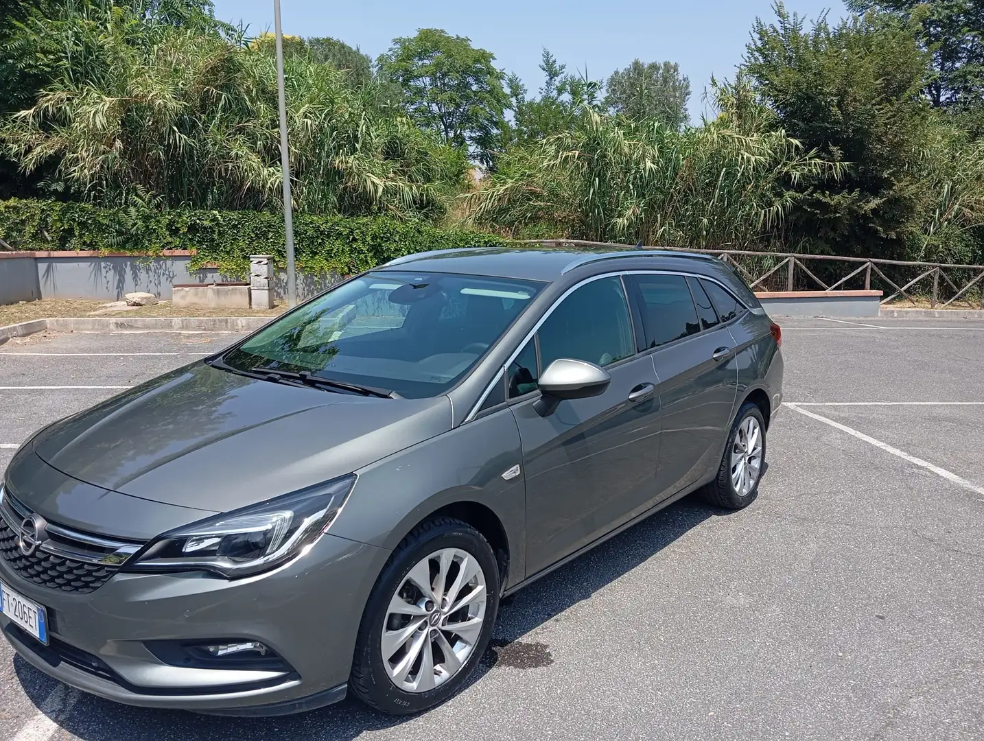 Opel Astra Astra V  Sports Tourer 1.4 t Innovation ecoM 110CV Grigio - 1