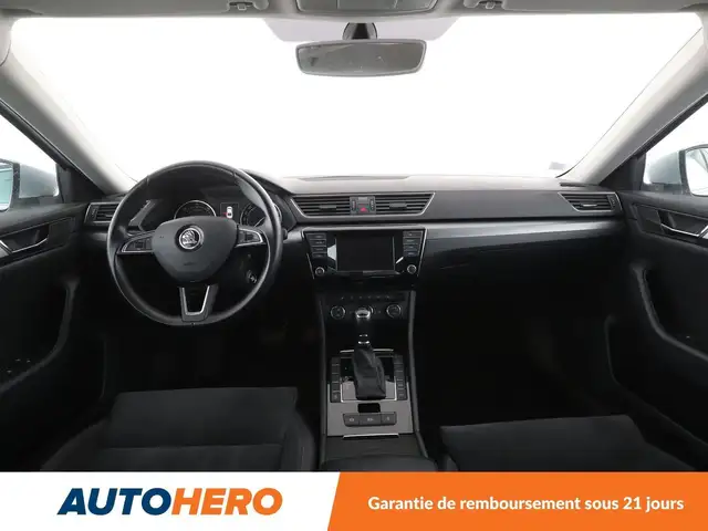 Skoda Superb view 12