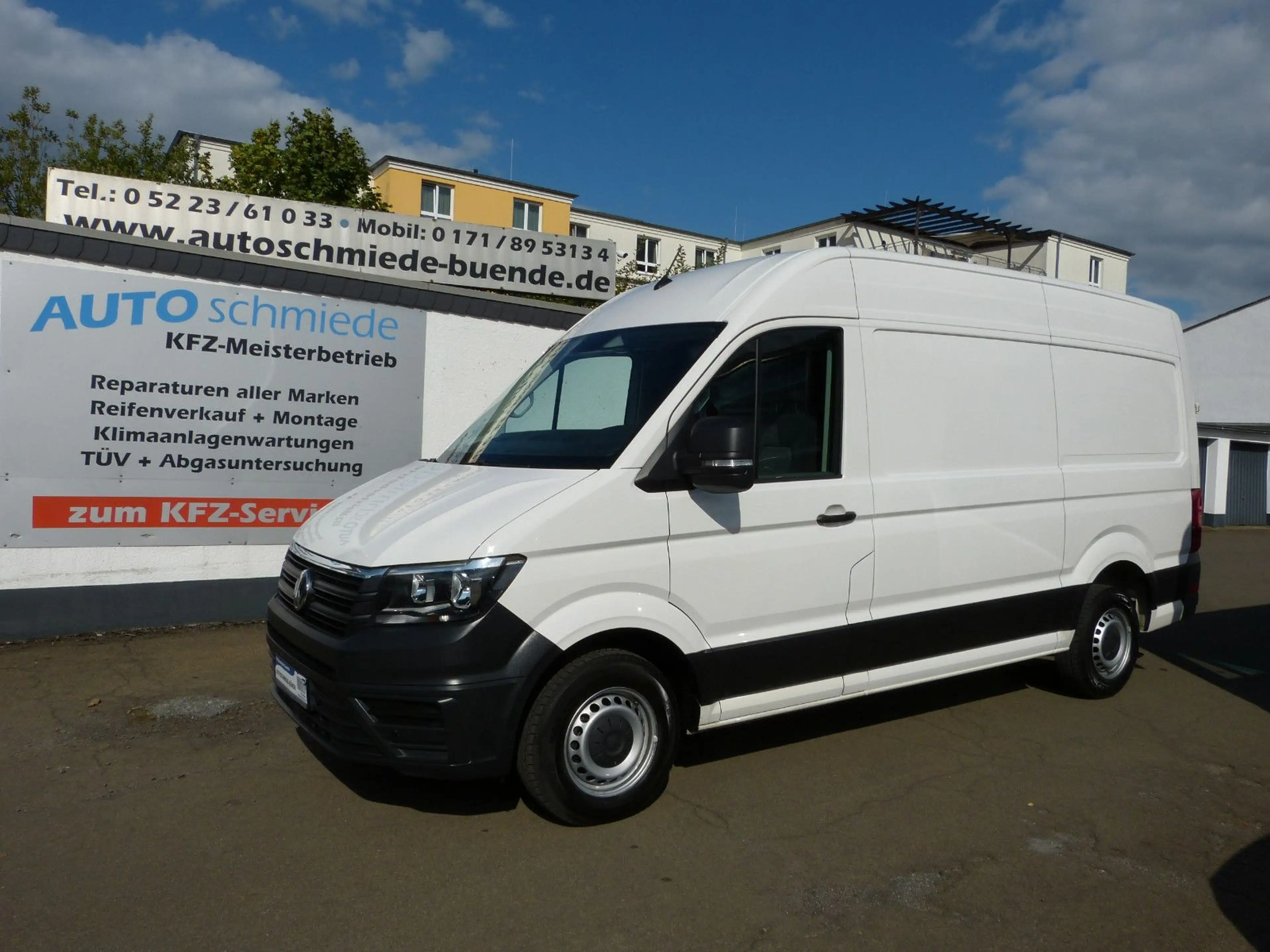 Volkswagen Crafter Kasten Kasten 30 mittellang Hochdach FWD — photo 9