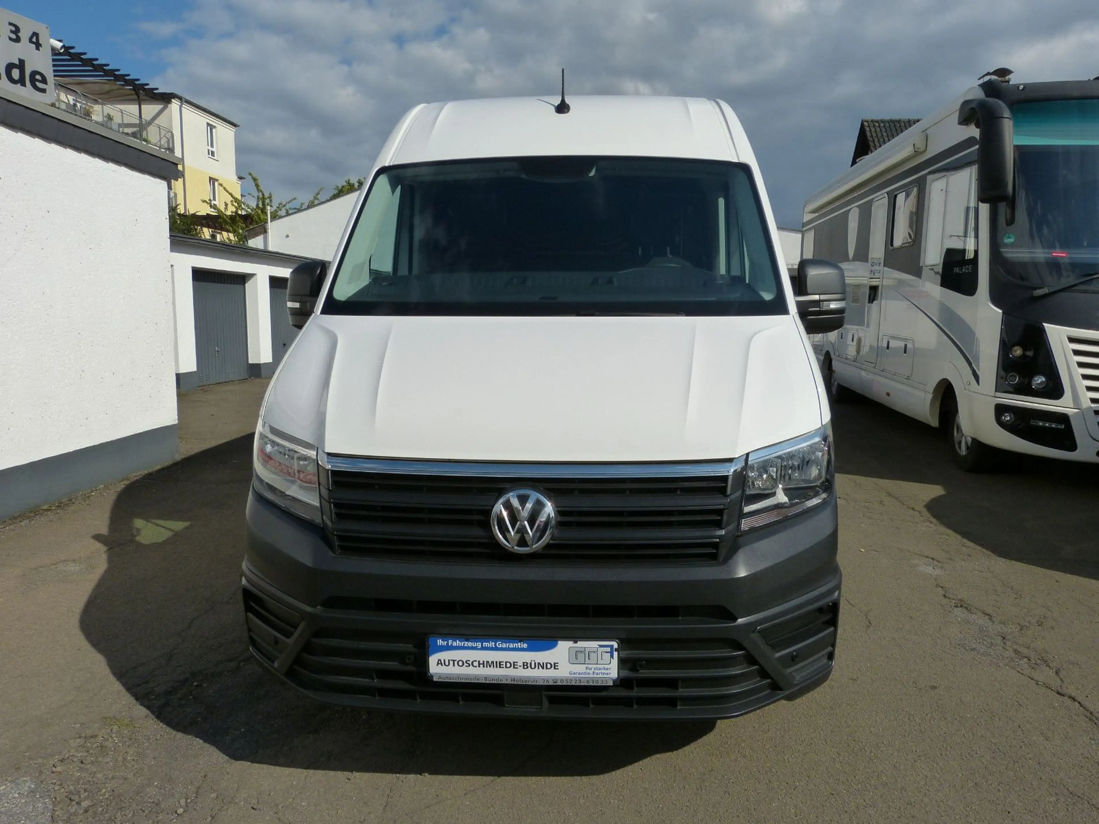 Volkswagen Crafter Kasten Kasten 30 mittellang Hochdach FWD — photo 13