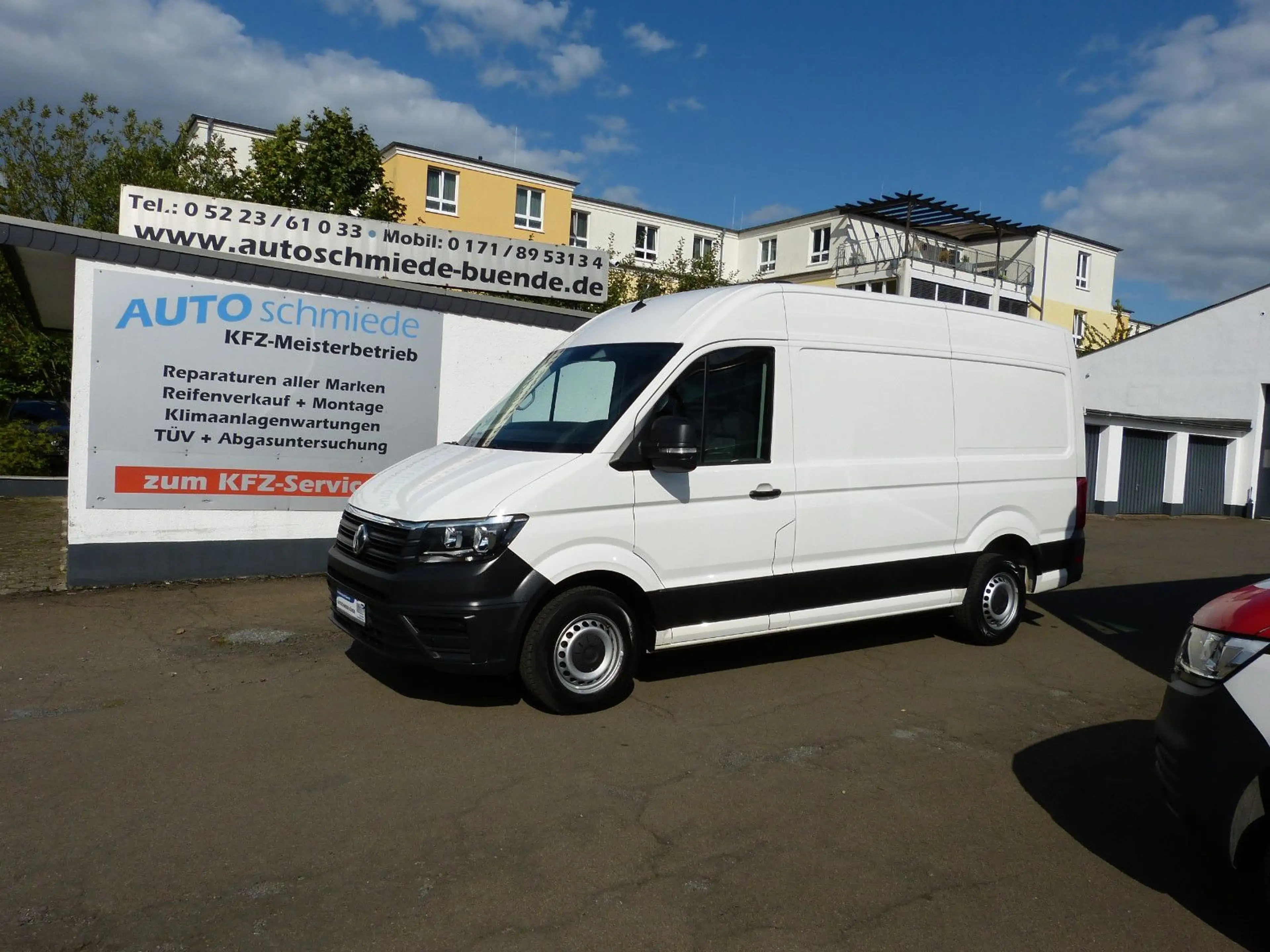 Volkswagen Crafter Kasten Kasten 30 mittellang Hochdach FWD — photo 11
