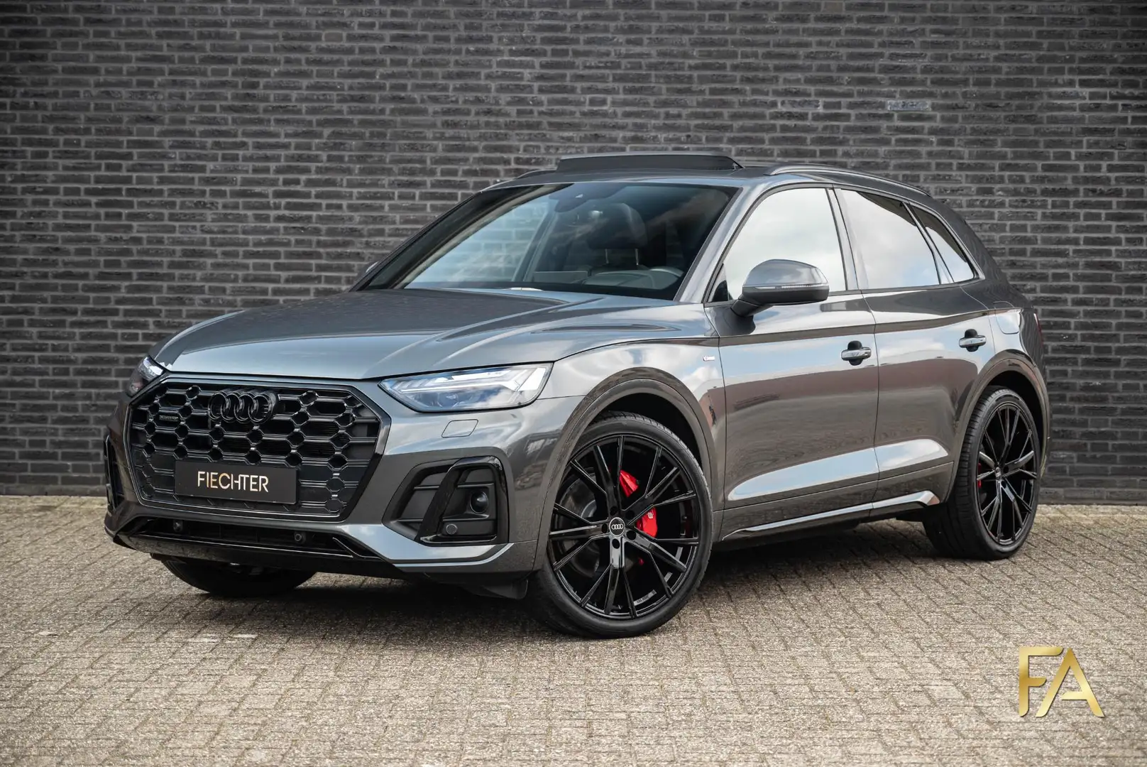 Audi Q5 50 TFSI e S Line 22Inch|Panodak|Luchtvering|Headup Gris - 1
