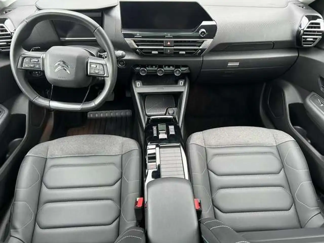 Citroen C4 e-C4 X — photo 6