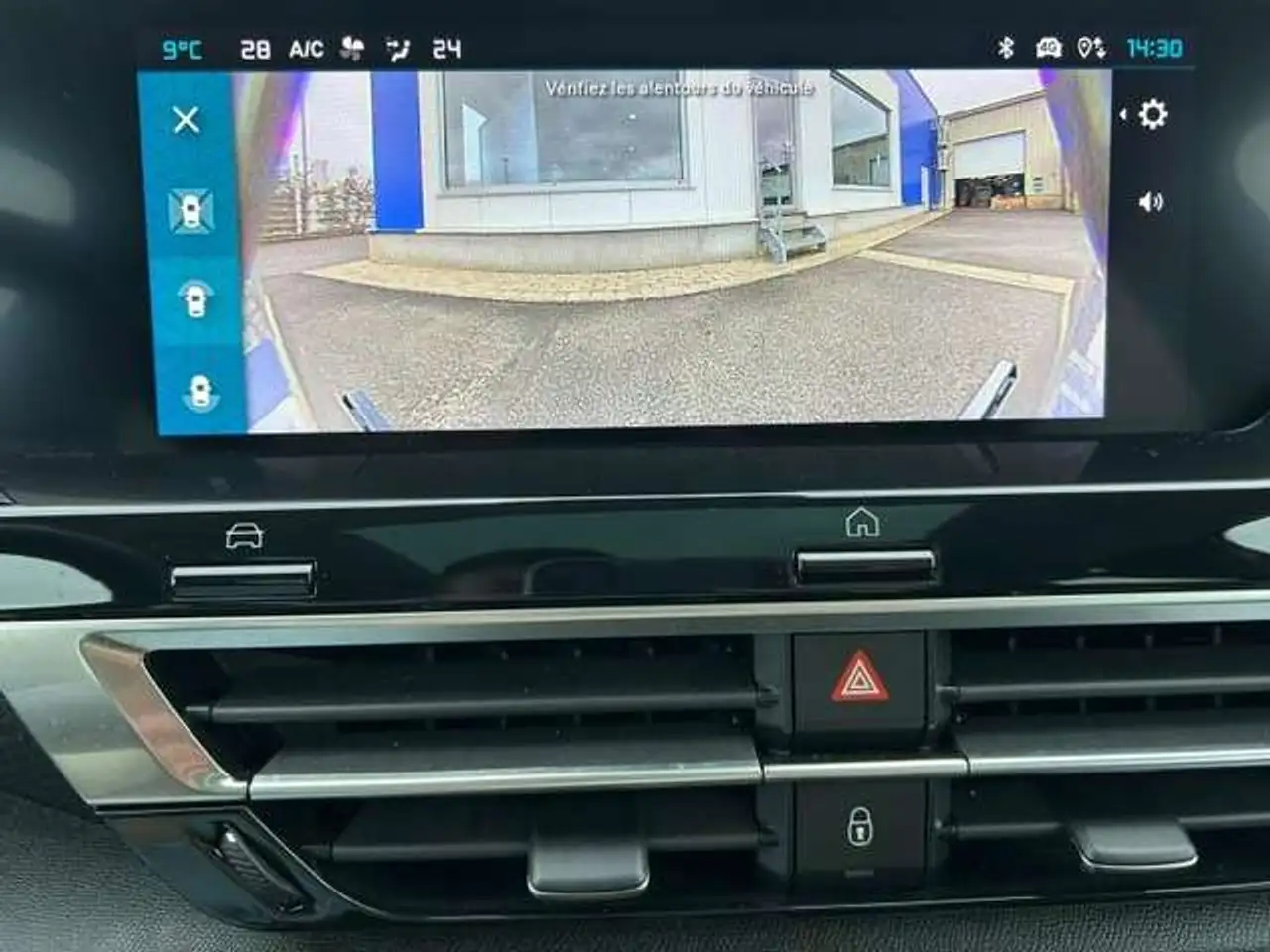 Citroen C4 e-C4 X — photo 21