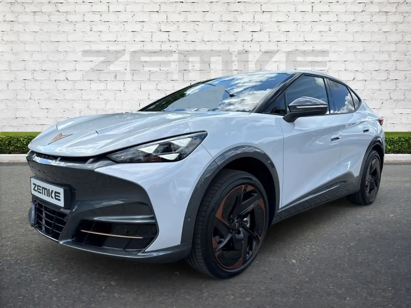 CUPRA Tavascan 250 k 4Drive VZ Dual Engine Panodach Navi Срібний - 1