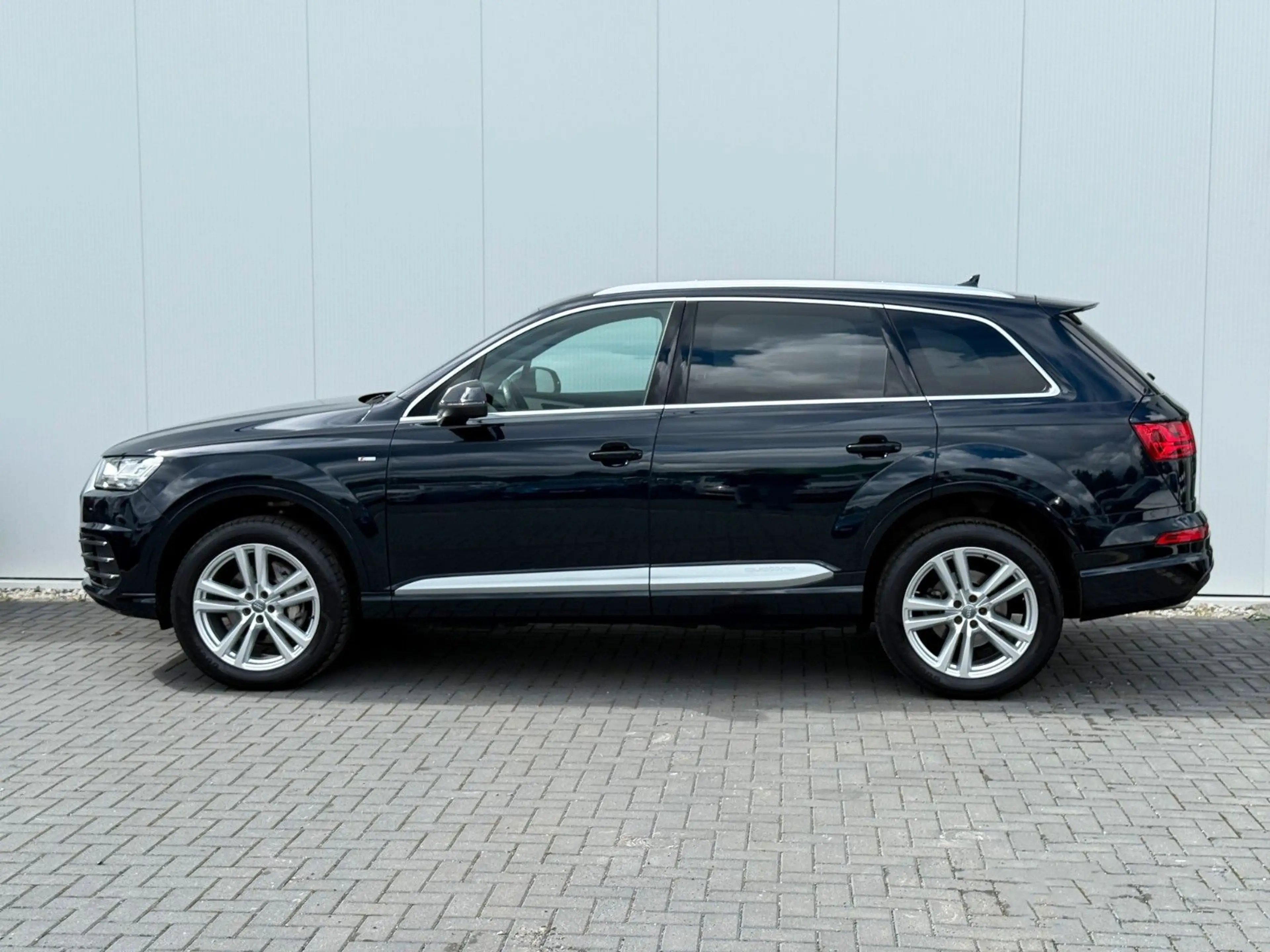 Audi Q7 3.0 TDI quattro AHK S-LINE HUD LUFT TOP — photo 7