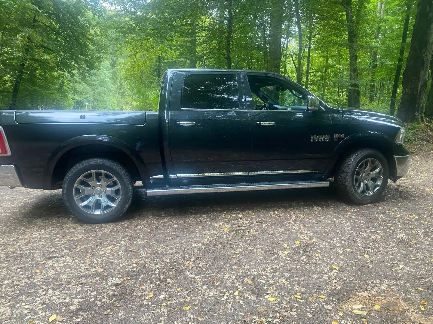 Dodge RAM RAM HEMI 5,7  V8  Limited  Edition LPG Schwarz - 1