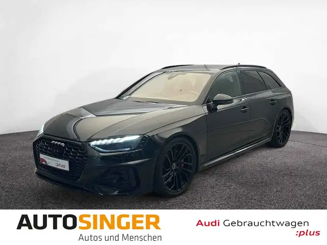 Audi RS4 Avant *RS ABGAS*MATRIX*PANO*280*B&O*AHK*360*