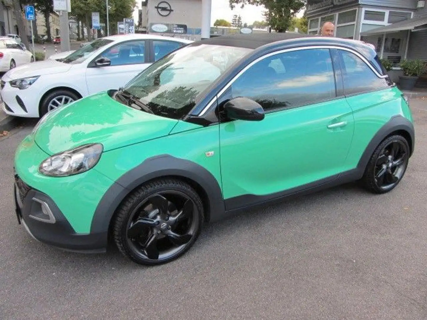 Opel Adam Rocks 18 Zoll el. Faltdach Lenkradh. Klimaa Grün - 1