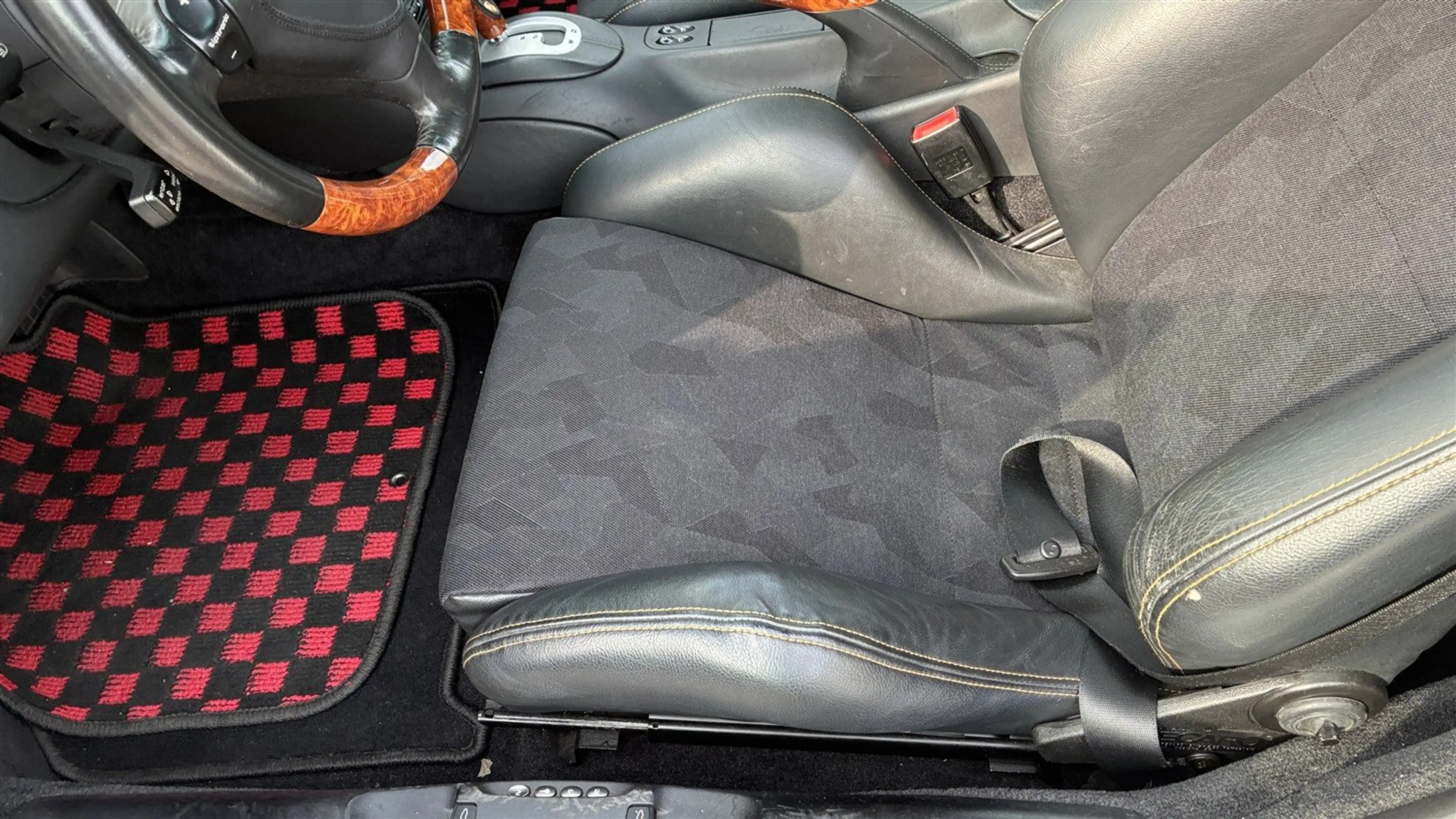 Porsche 996 911/996 Turbo Coupe — photo 12