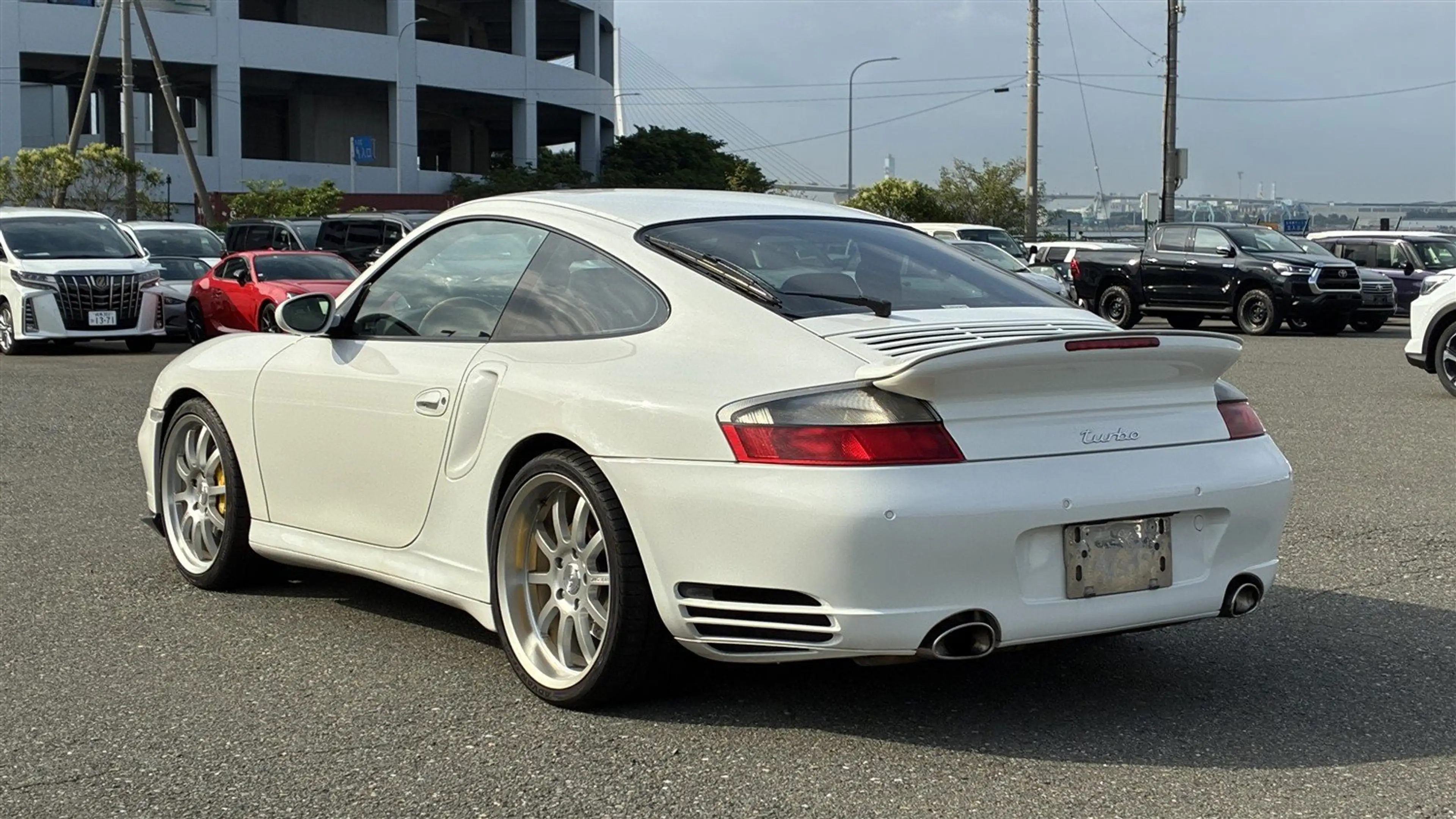 Porsche 996 911/996 Turbo Coupe — photo 5