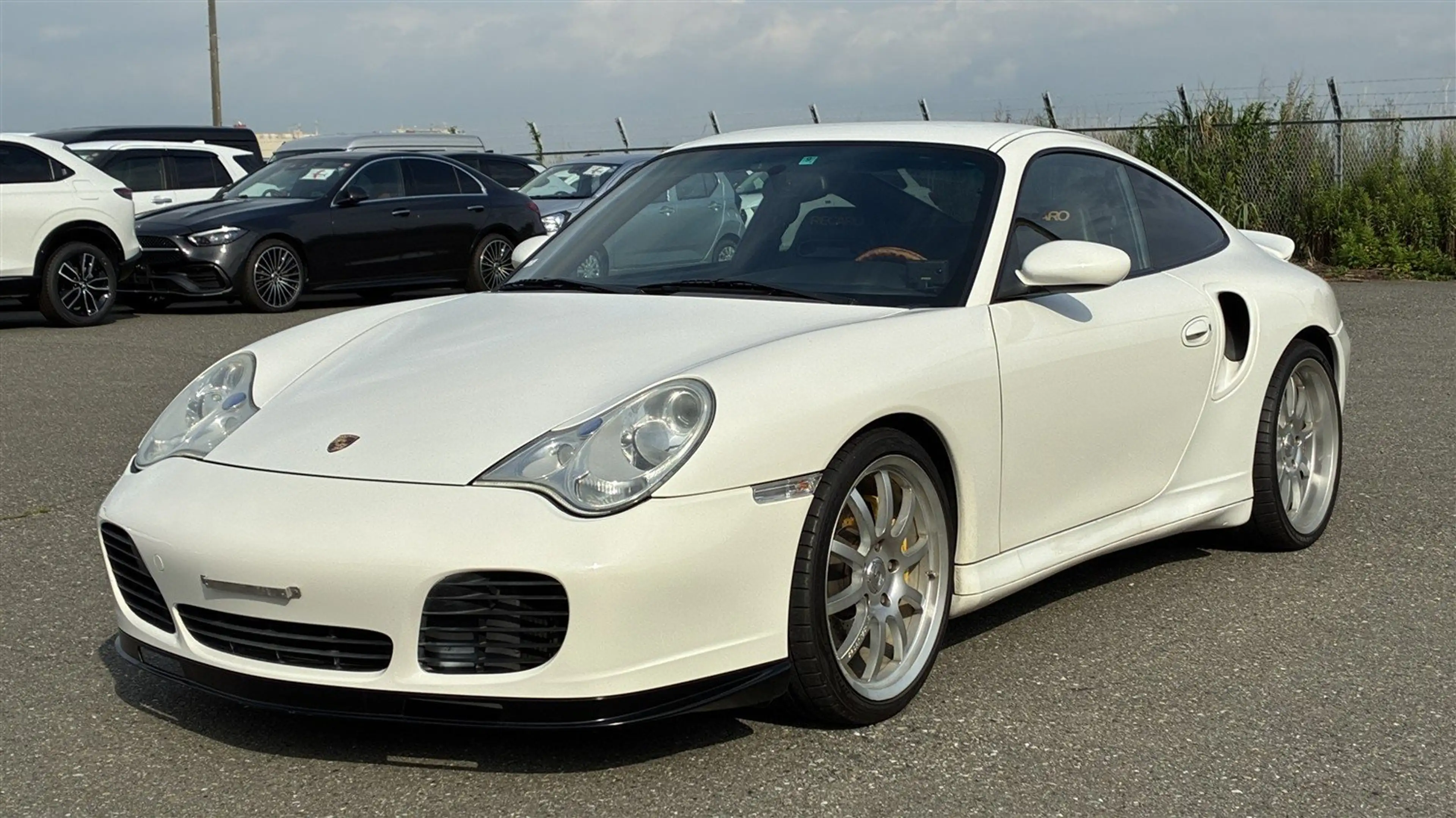 Porsche 996 911/996 Turbo Coupe — photo 3