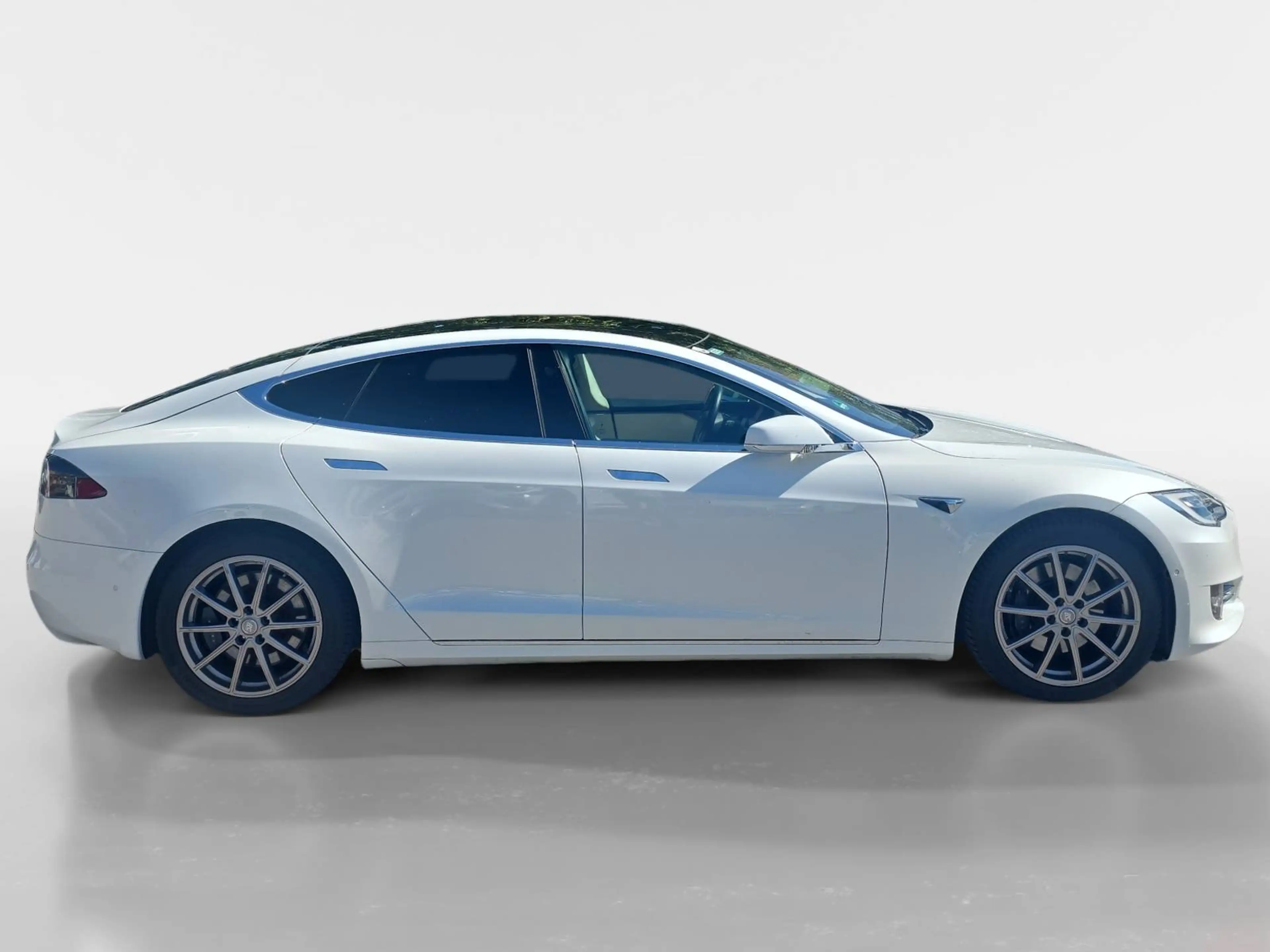 Tesla Model S Model S Maximale Reichweite 100kWh — photo 6