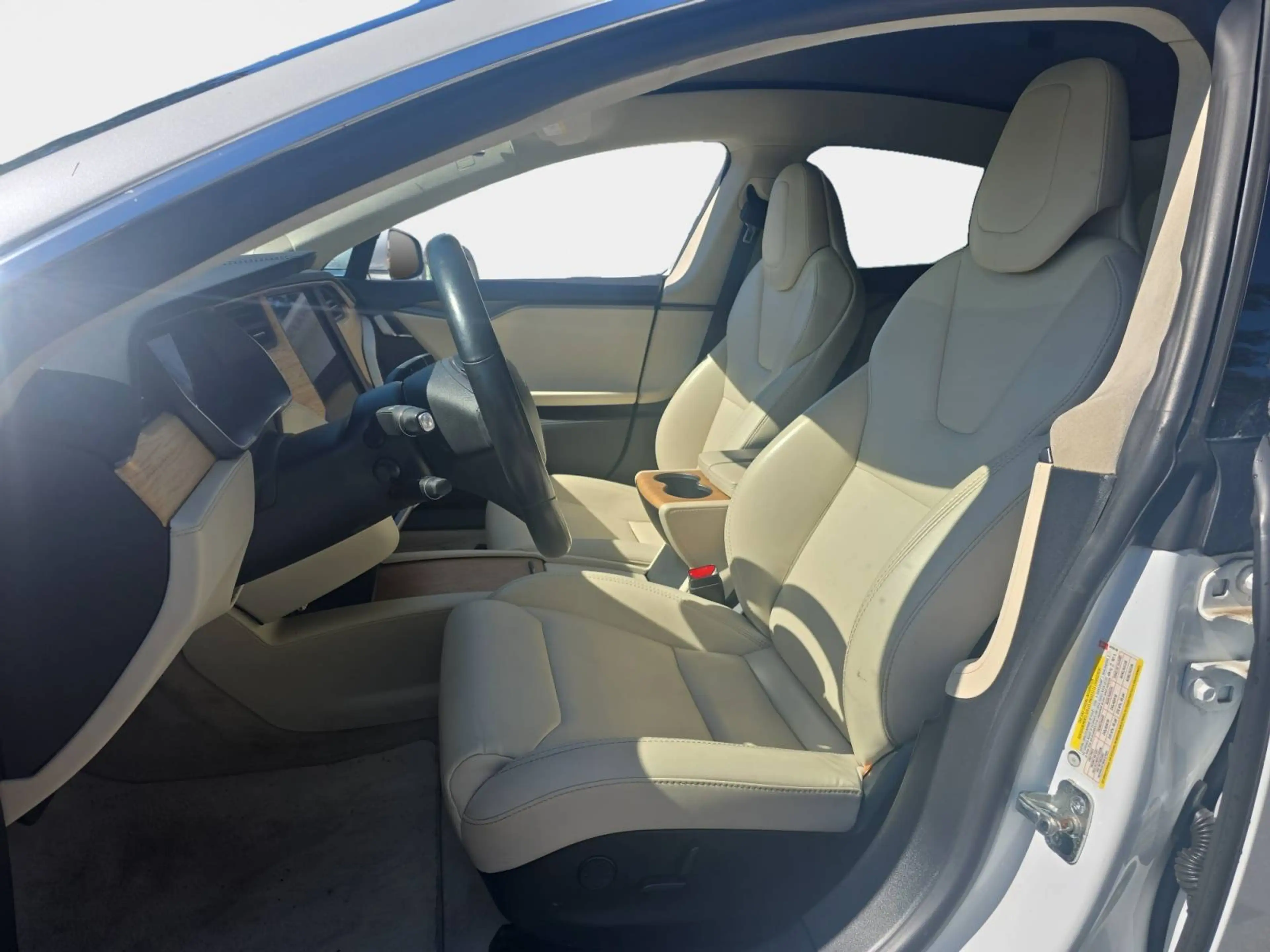 Tesla Model S Model S Maximale Reichweite 100kWh — photo 9