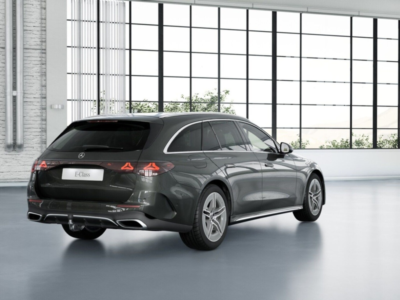 Mercedes-Benz E 450 4MATIC T-Modell AMG-Sport+Pano+Digital+AHK — photo 3