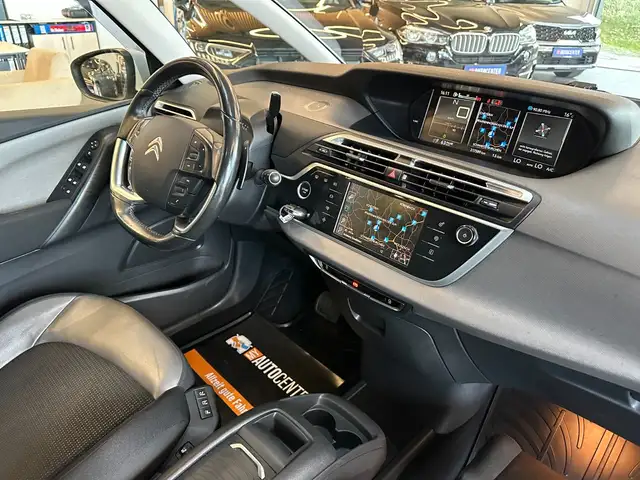 Citroen C4 Picasso view 28
