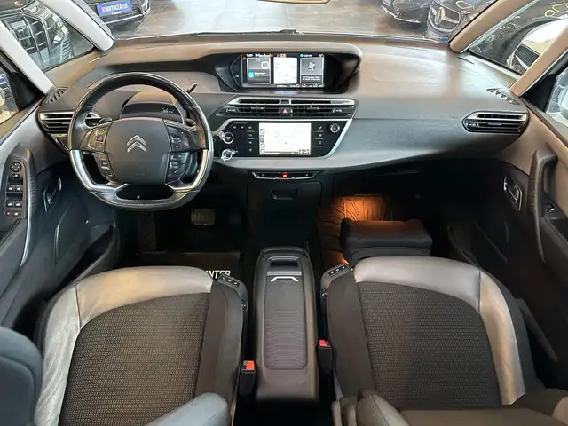 Citroen C4 Picasso view 6