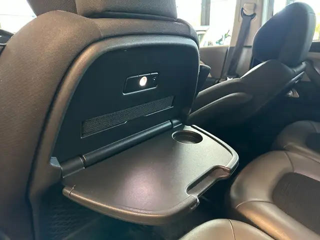 Citroen C4 Picasso view 21