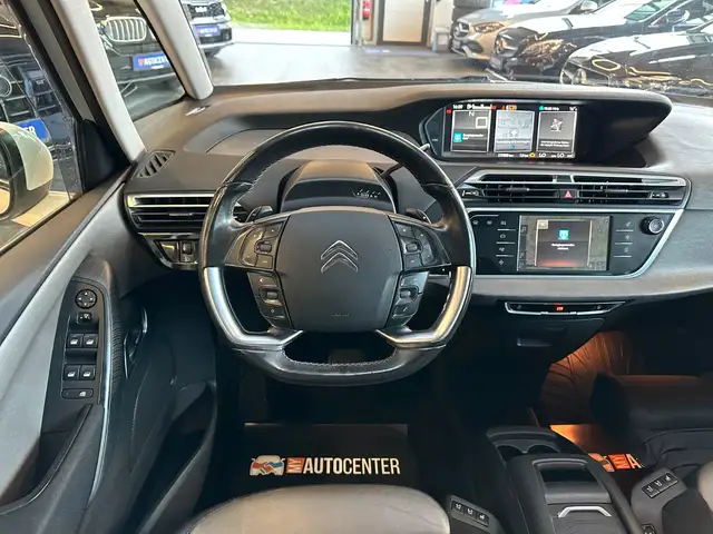 Citroen C4 Picasso view 24