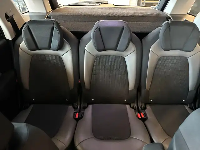 Citroen C4 Picasso view 13