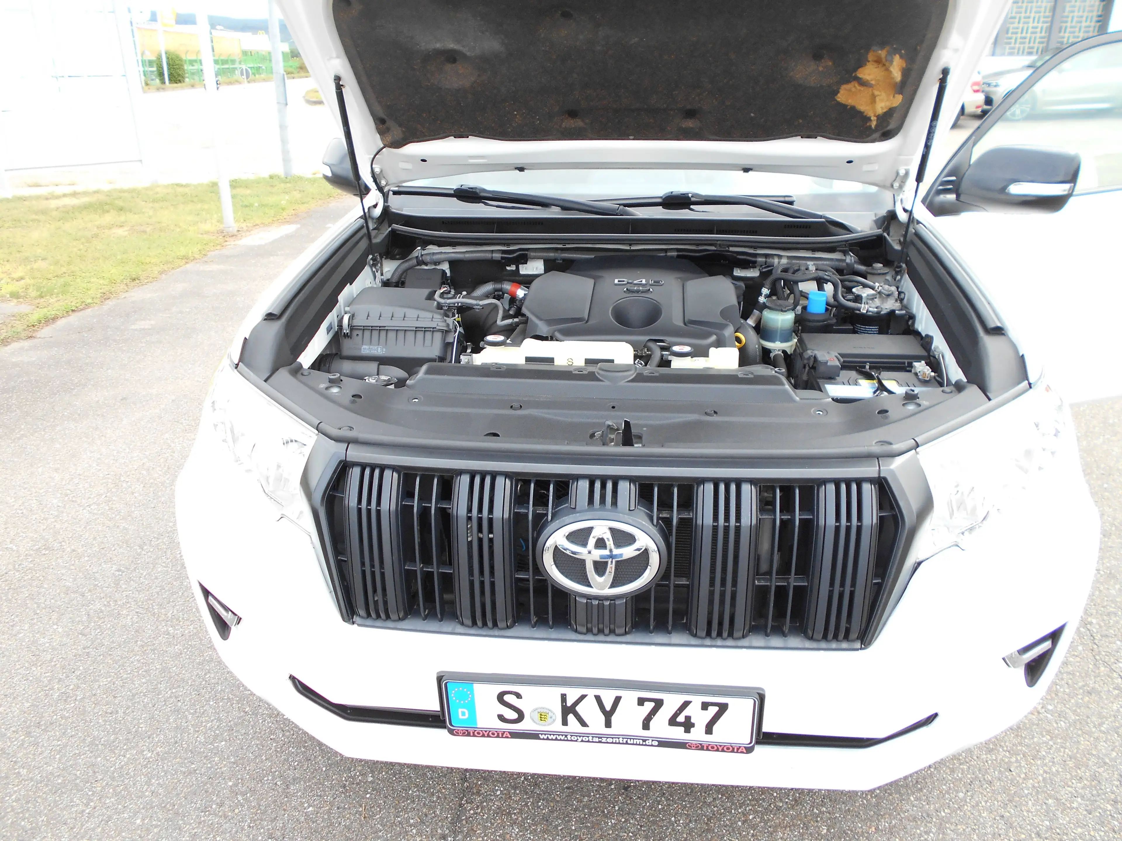 Toyota Land Cruiser Land Cruiser Diesel  3-Türer 2.8 D-4D Comfort — photo 8