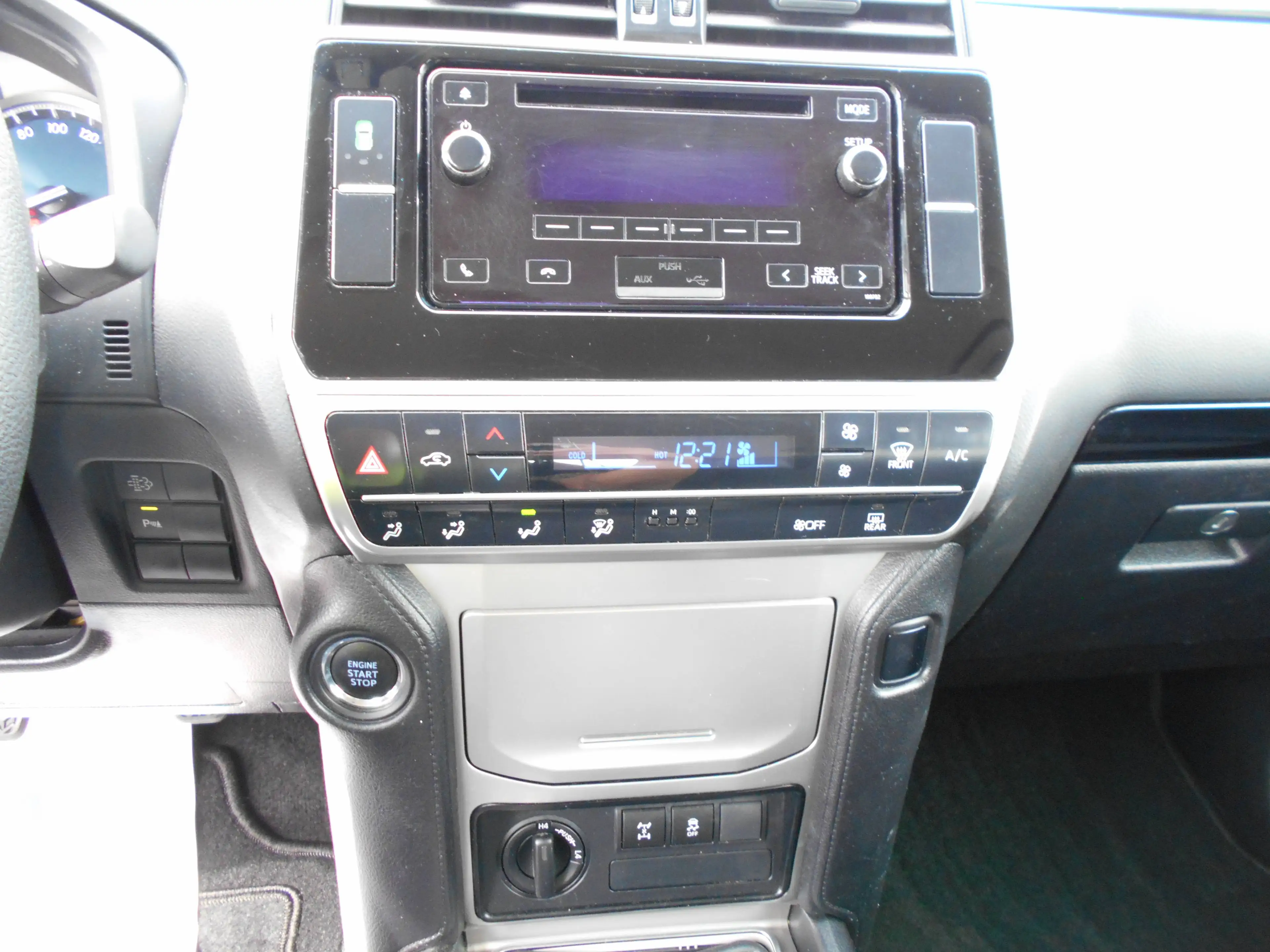 Toyota Land Cruiser Land Cruiser Diesel  3-Türer 2.8 D-4D Comfort — photo 4