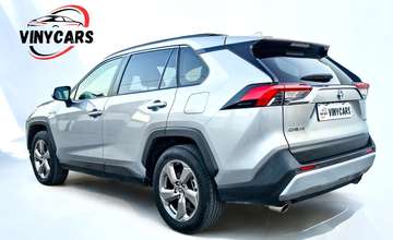 2.5 hybrid 2WD Advance