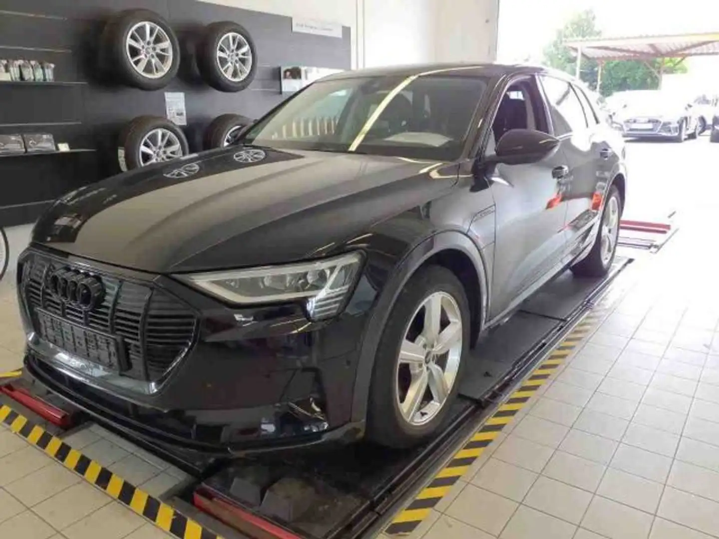 Audi e-tron 50 quattro AHK Navi SHZ Luft LED Virtual Schwarz - 2