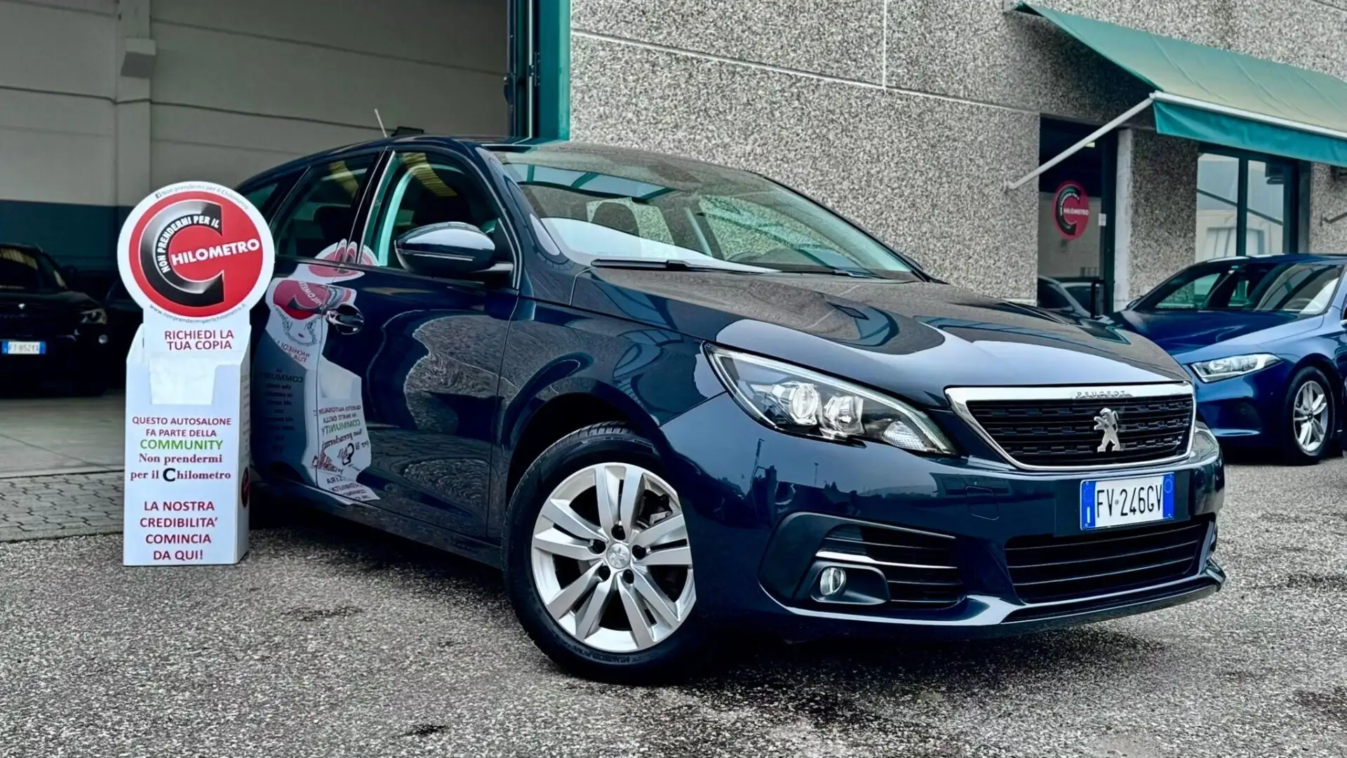 Peugeot 308 BlueHDi 130 S&S SW Allure AUTOMATICO Gris - 1