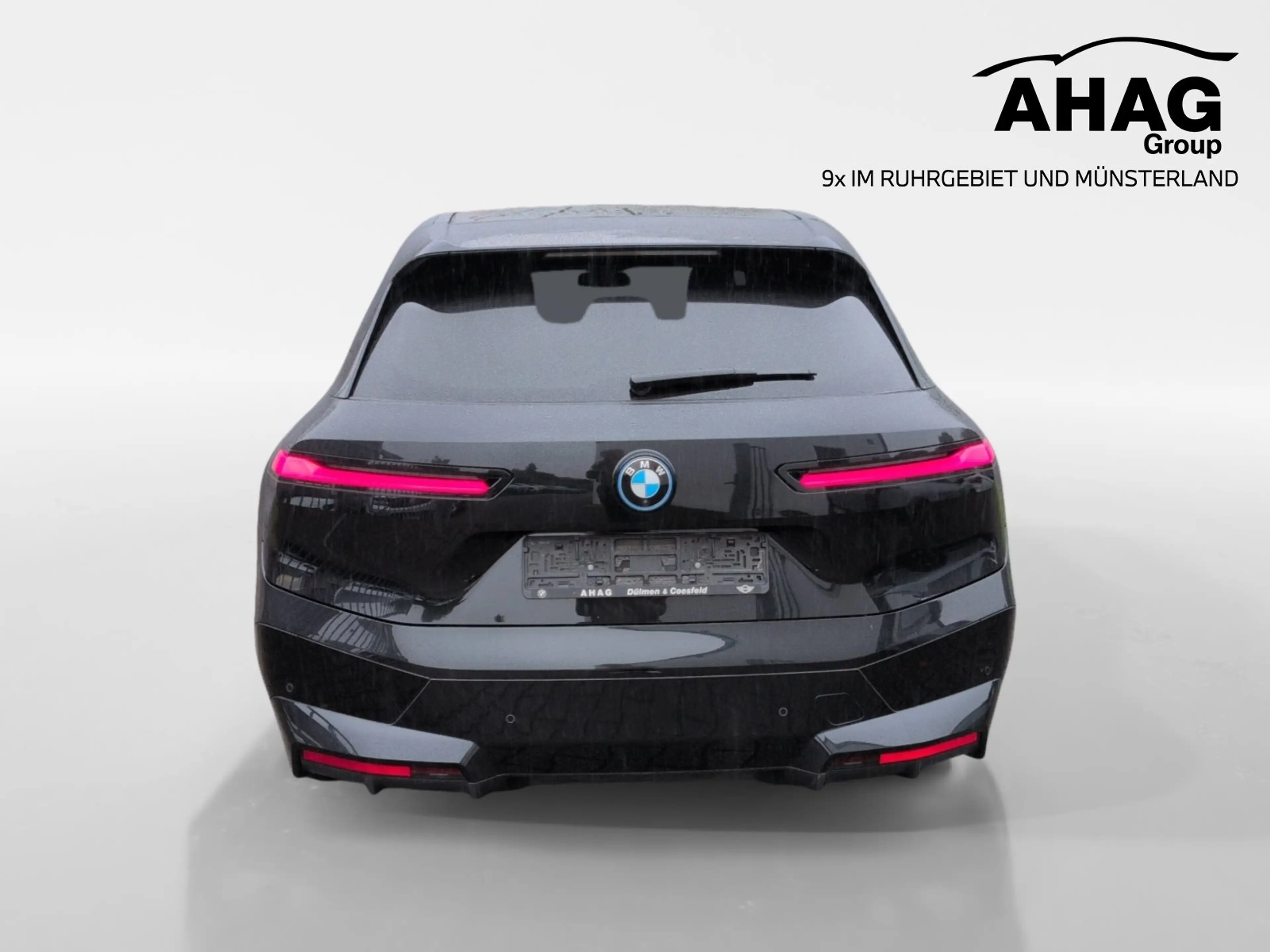 BMW iX xDrive40 — photo 5