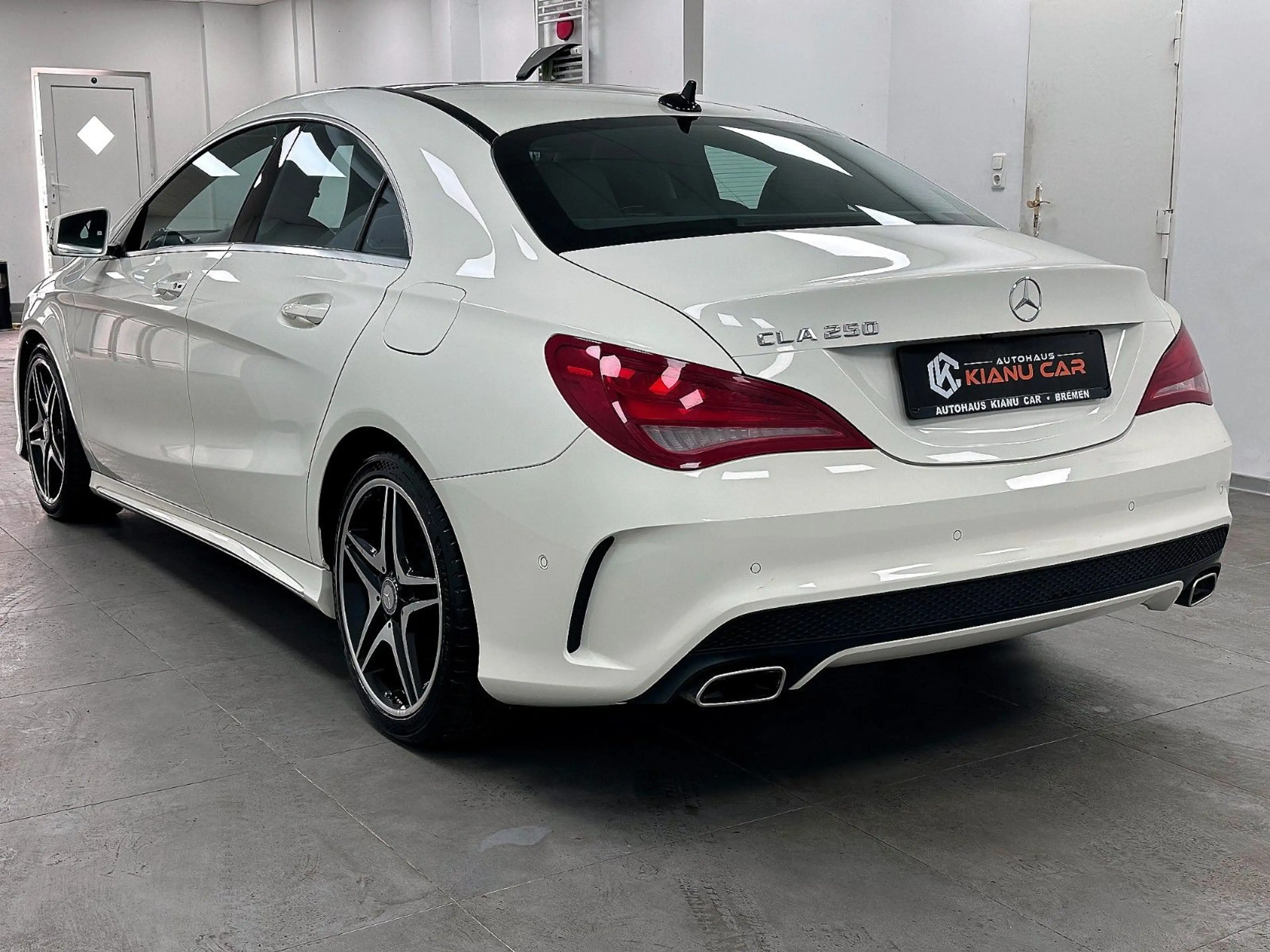 Mercedes-Benz CLA 250 AMG Line SHZ+NAVI+KAMERA+PANORAMA+EUR6 — photo 5