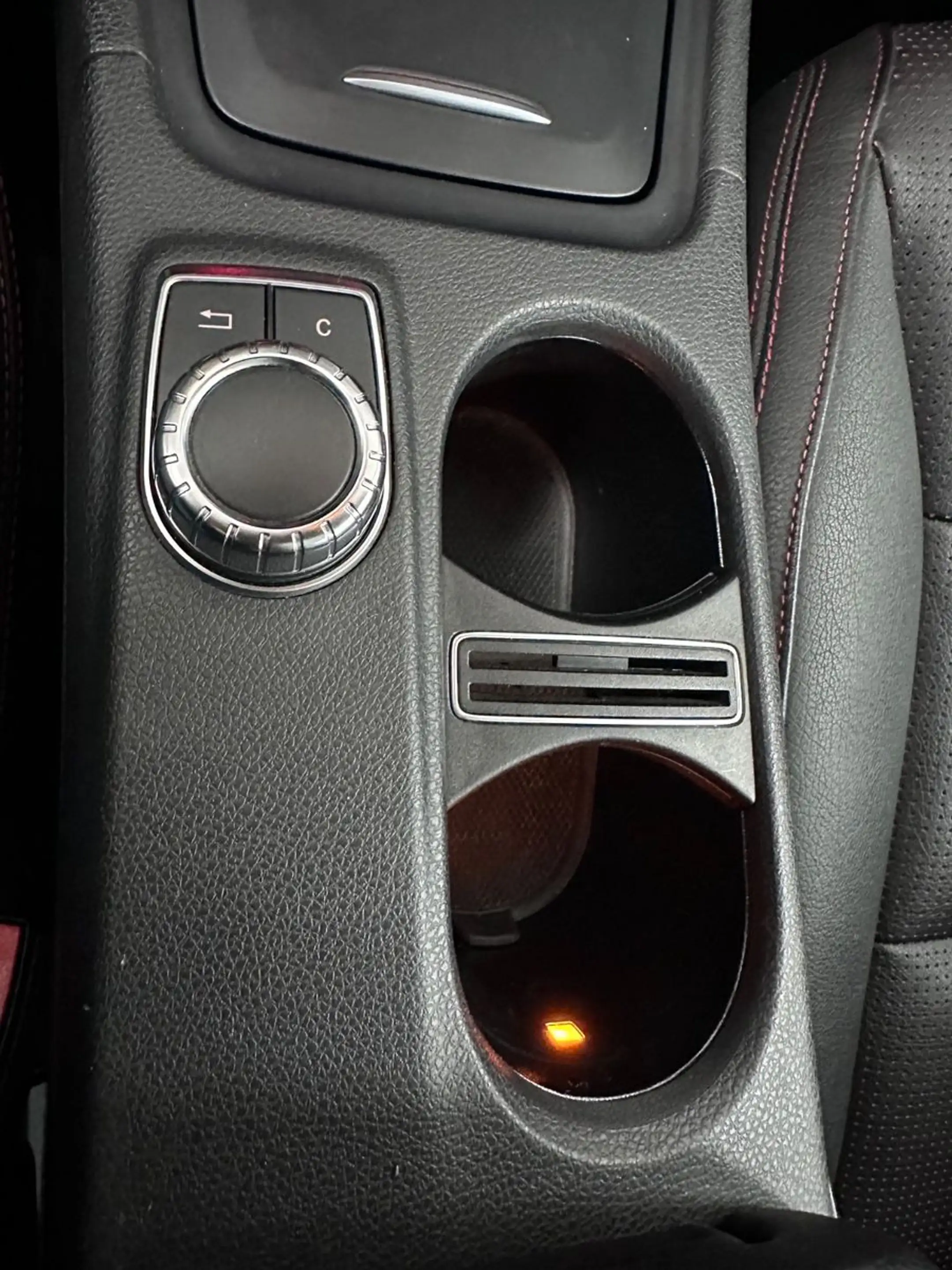 Mercedes-Benz CLA 250 AMG Line SHZ+NAVI+KAMERA+PANORAMA+EUR6 — photo 11