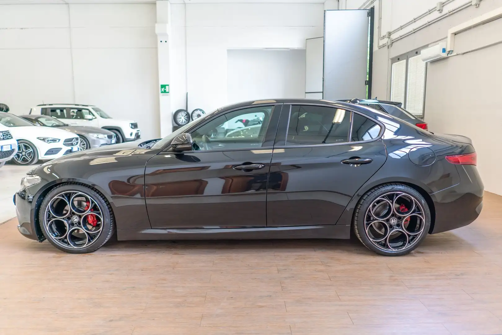 Alfa Romeo Giulia 2.2 t Sprint 190cv CERCHI 19 AKRAPOVIC STUPENDA!!! Zwart - 2
