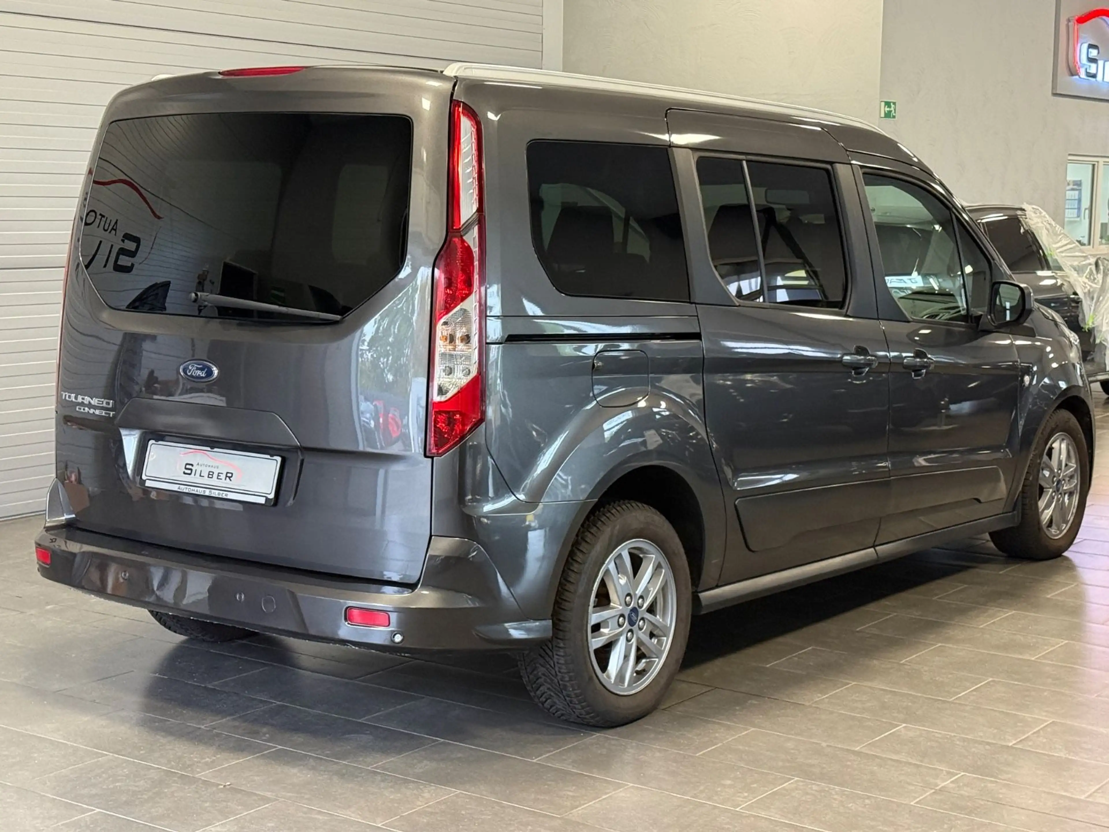 Ford Grand Tourneo Connect 1.5 TDCI Aut.Titanium/Pan — photo 3