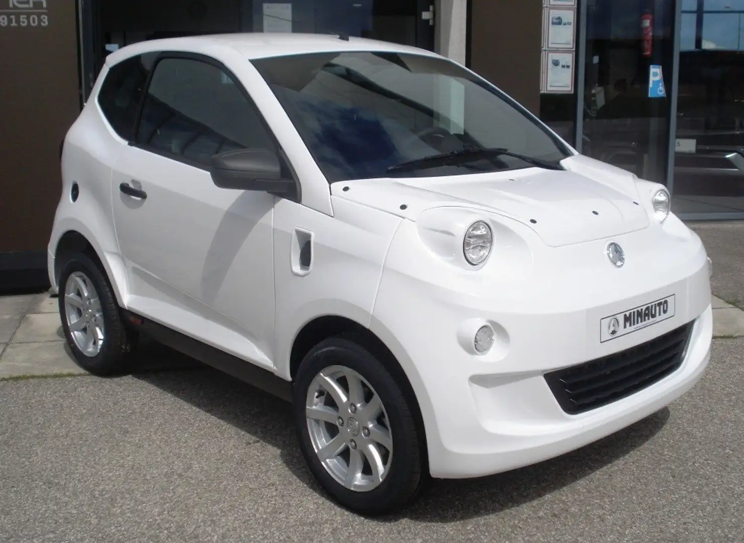 Aixam e-MINAUTO ACCESS 5kwh Elektrofahrzeug Білий - 1