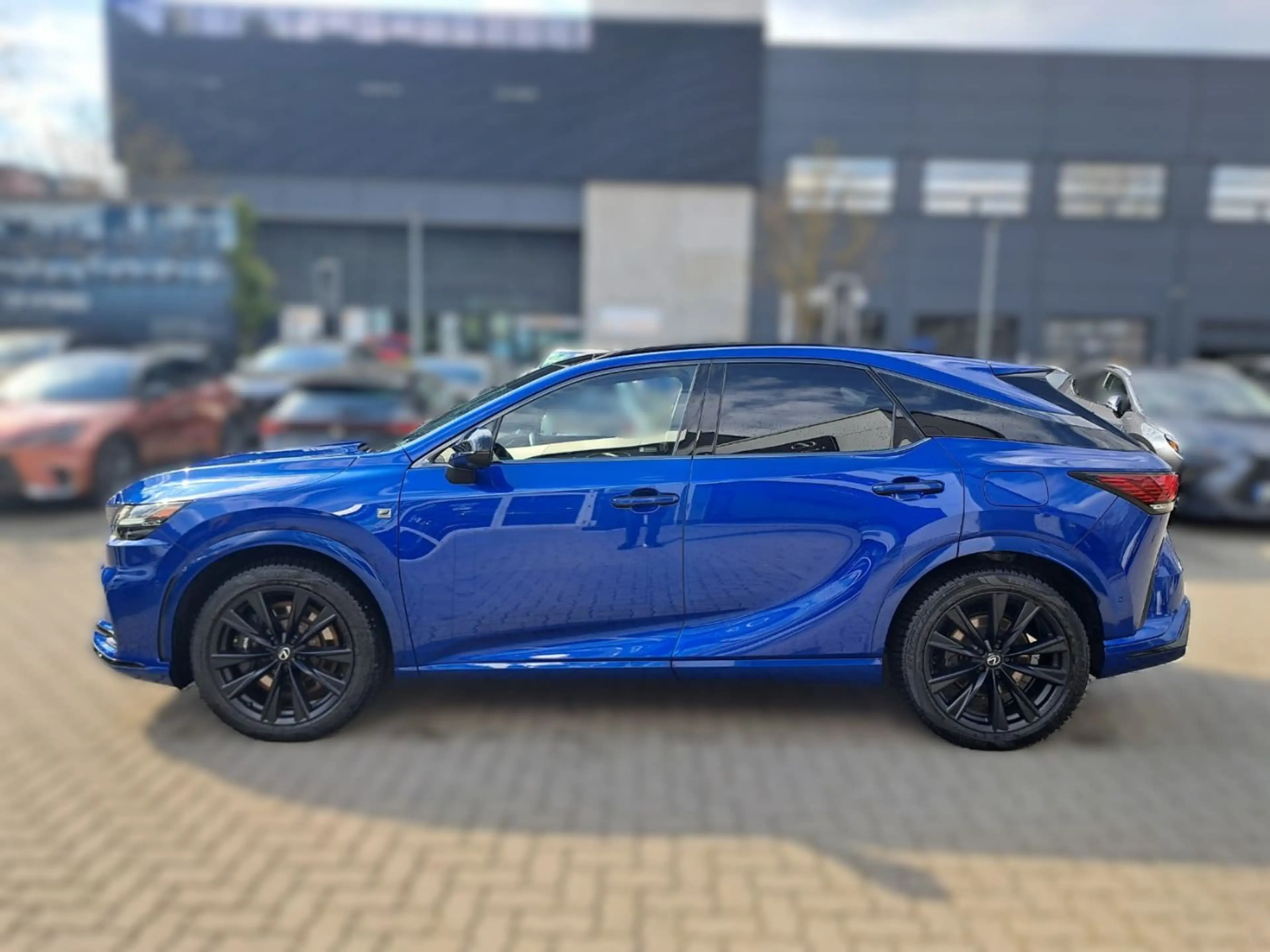 Lexus RX 500h F-Sport Performance *Mark Leivinson Panorama* — photo 2