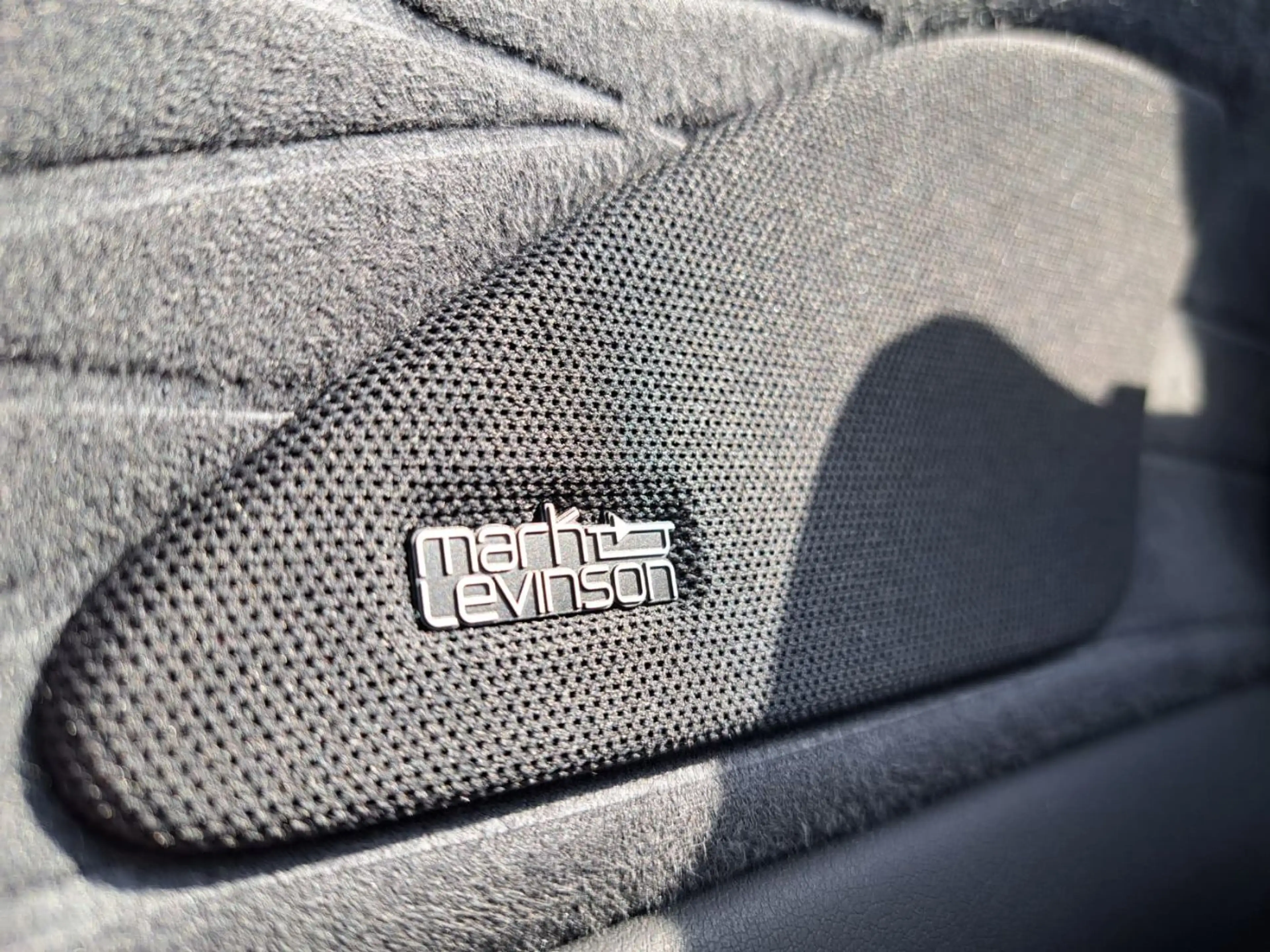 Lexus RX 500h F-Sport Performance *Mark Leivinson Panorama* — photo 22